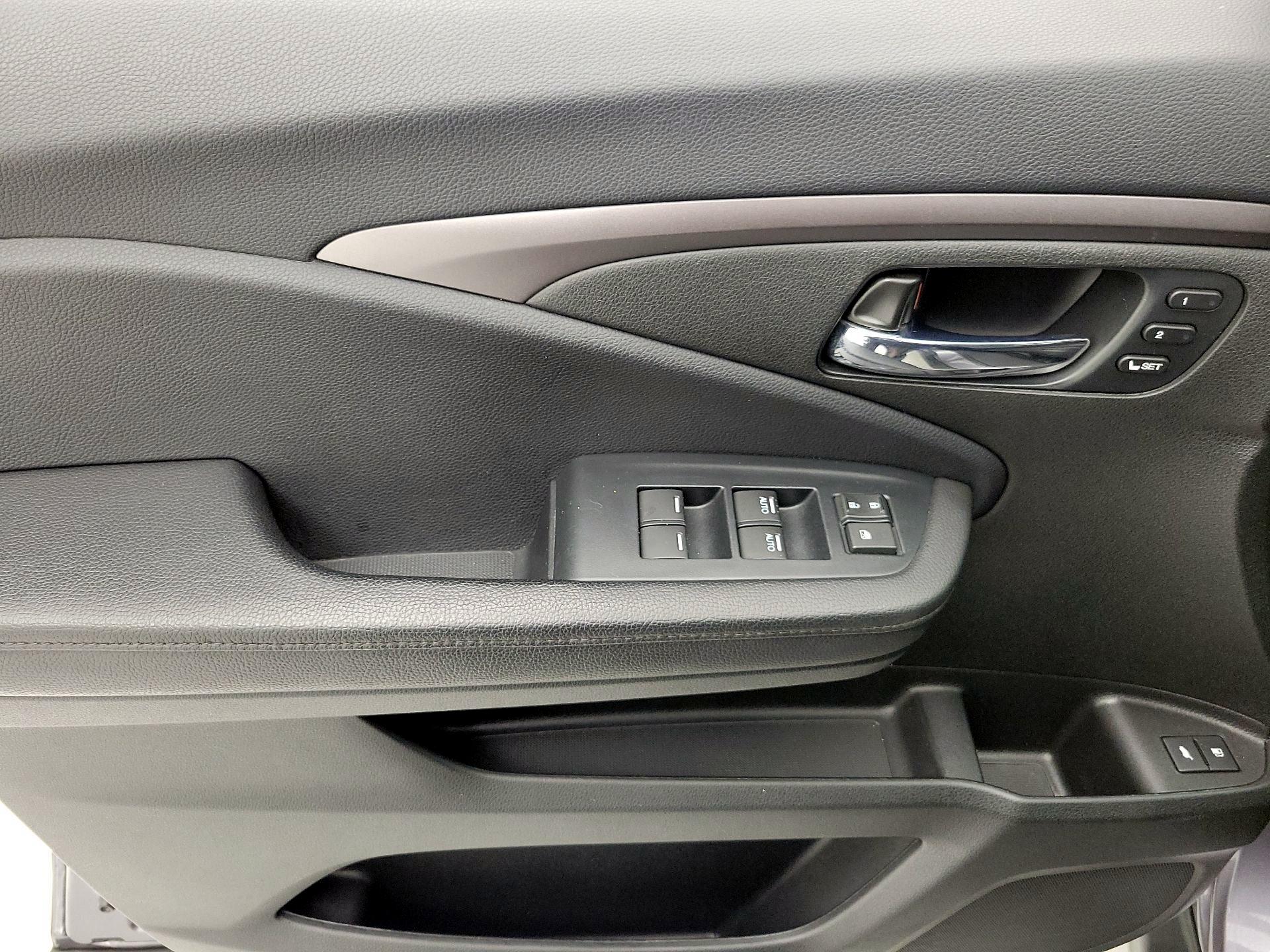 Thumbnail: 2022 Honda Pilot - 12