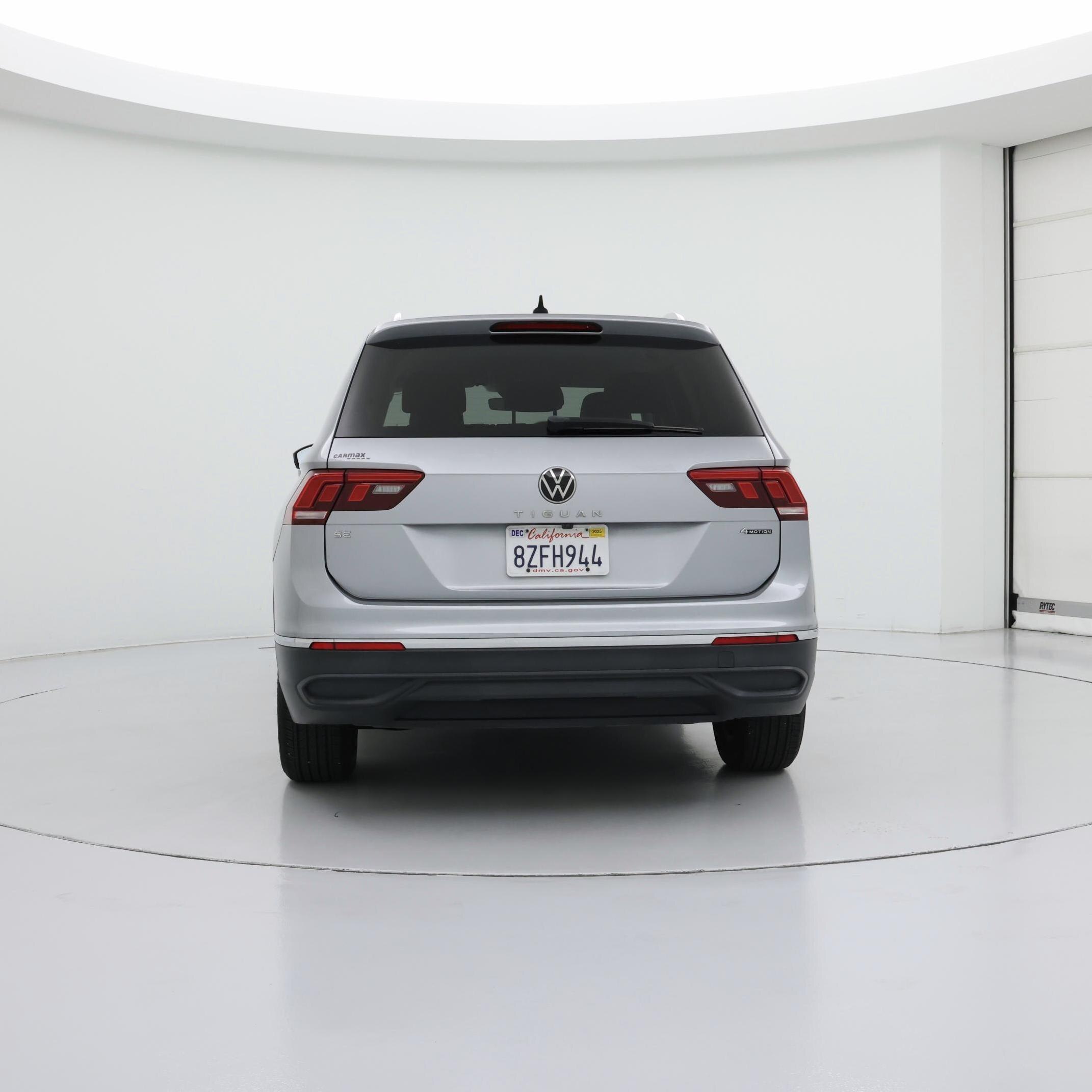 Thumbnail: 2022 Volkswagen Tiguan - 6