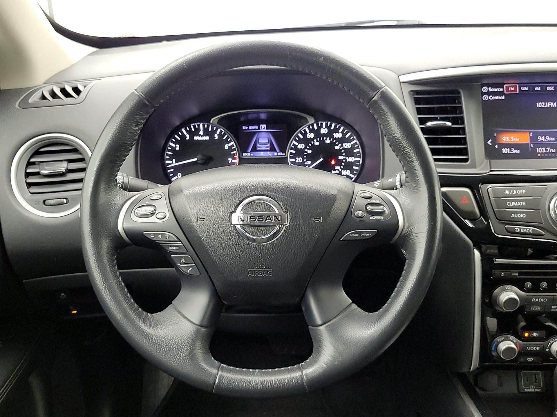 Thumbnail: 2019 Nissan Pathfinder - 10