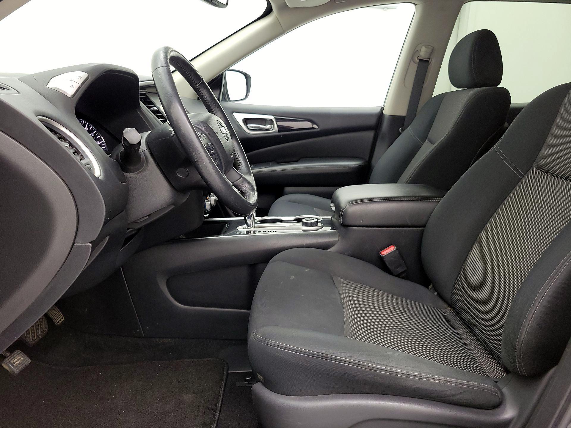 Thumbnail: 2019 Nissan Pathfinder - 11