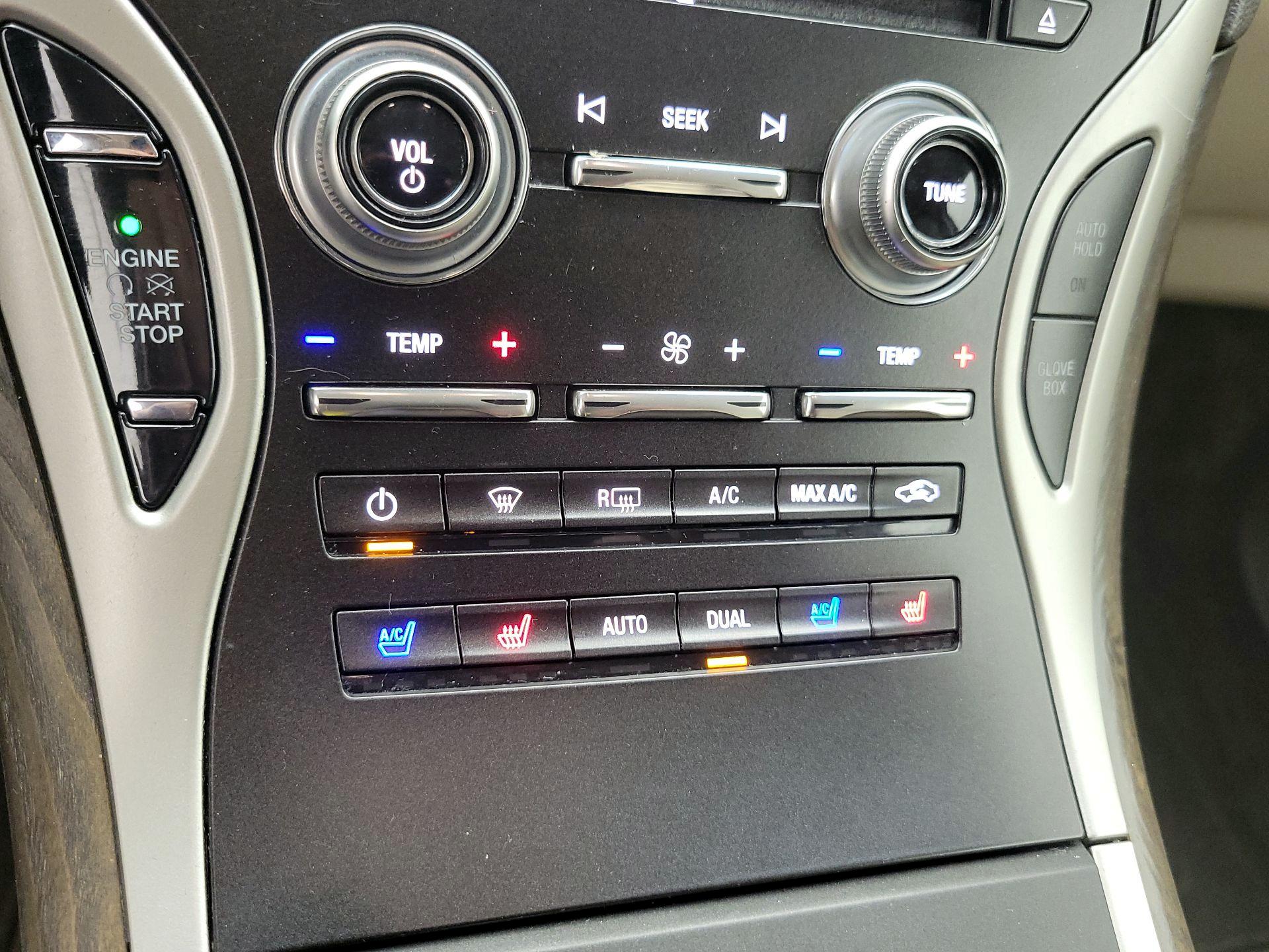 Thumbnail: 2018 Lincoln MKX - 17