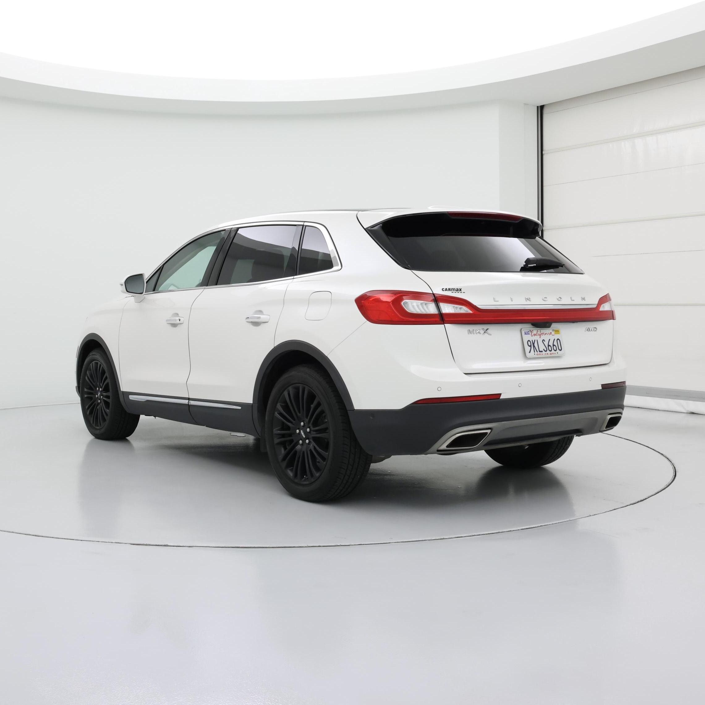 Thumbnail: 2018 Lincoln MKX - 2