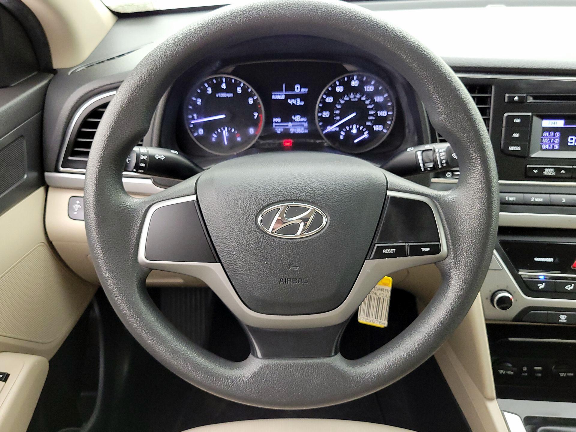 Thumbnail: 2018 Hyundai Elantra - 10