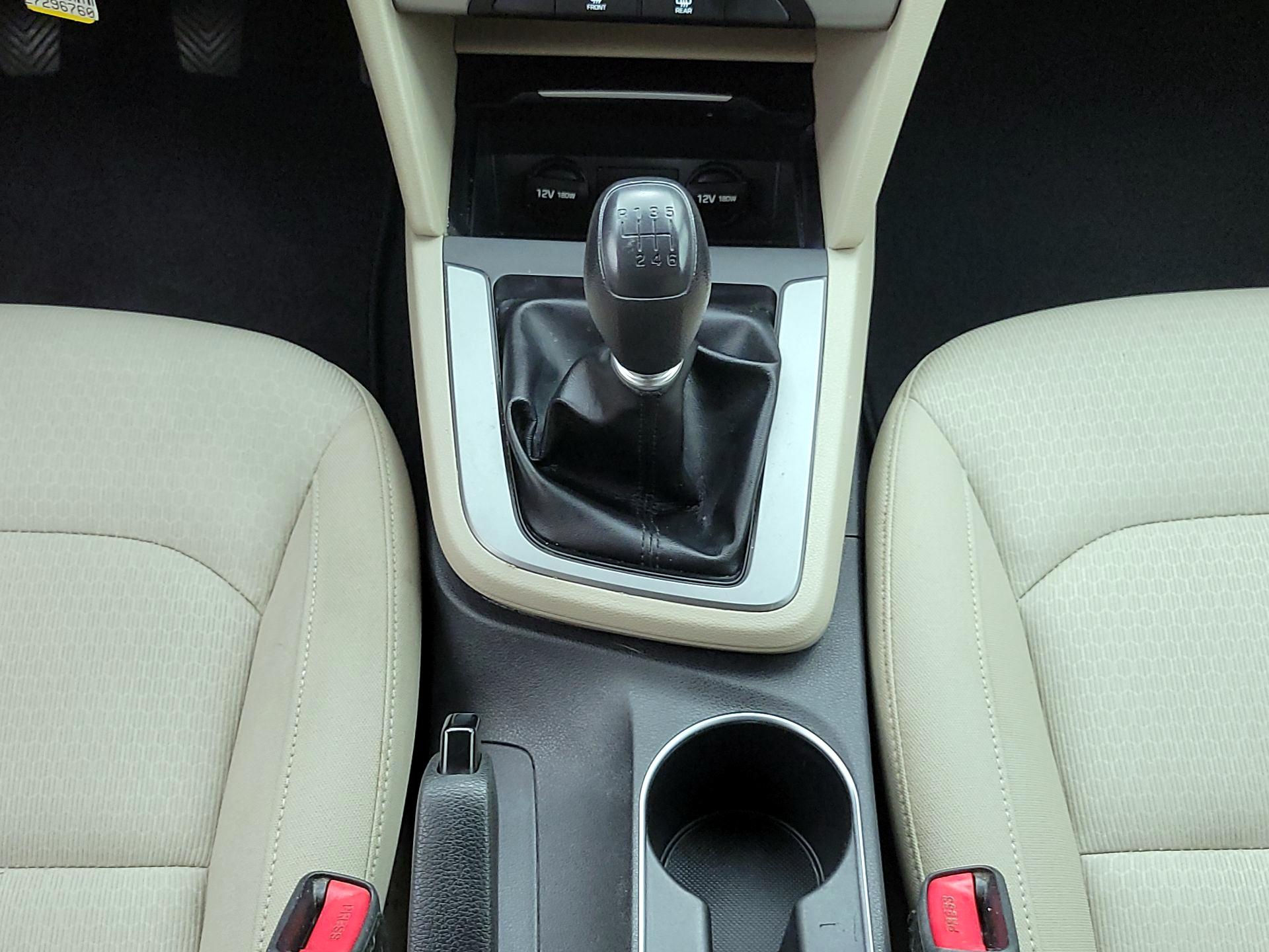 Thumbnail: 2018 Hyundai Elantra - 16