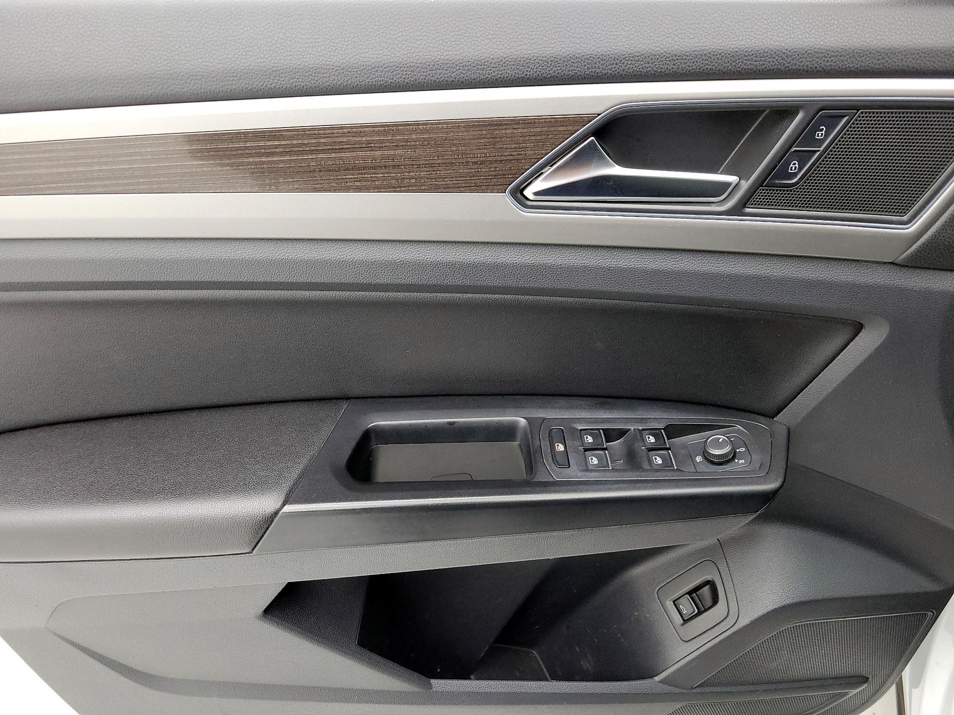 Thumbnail: 2019 Volkswagen Atlas - 12