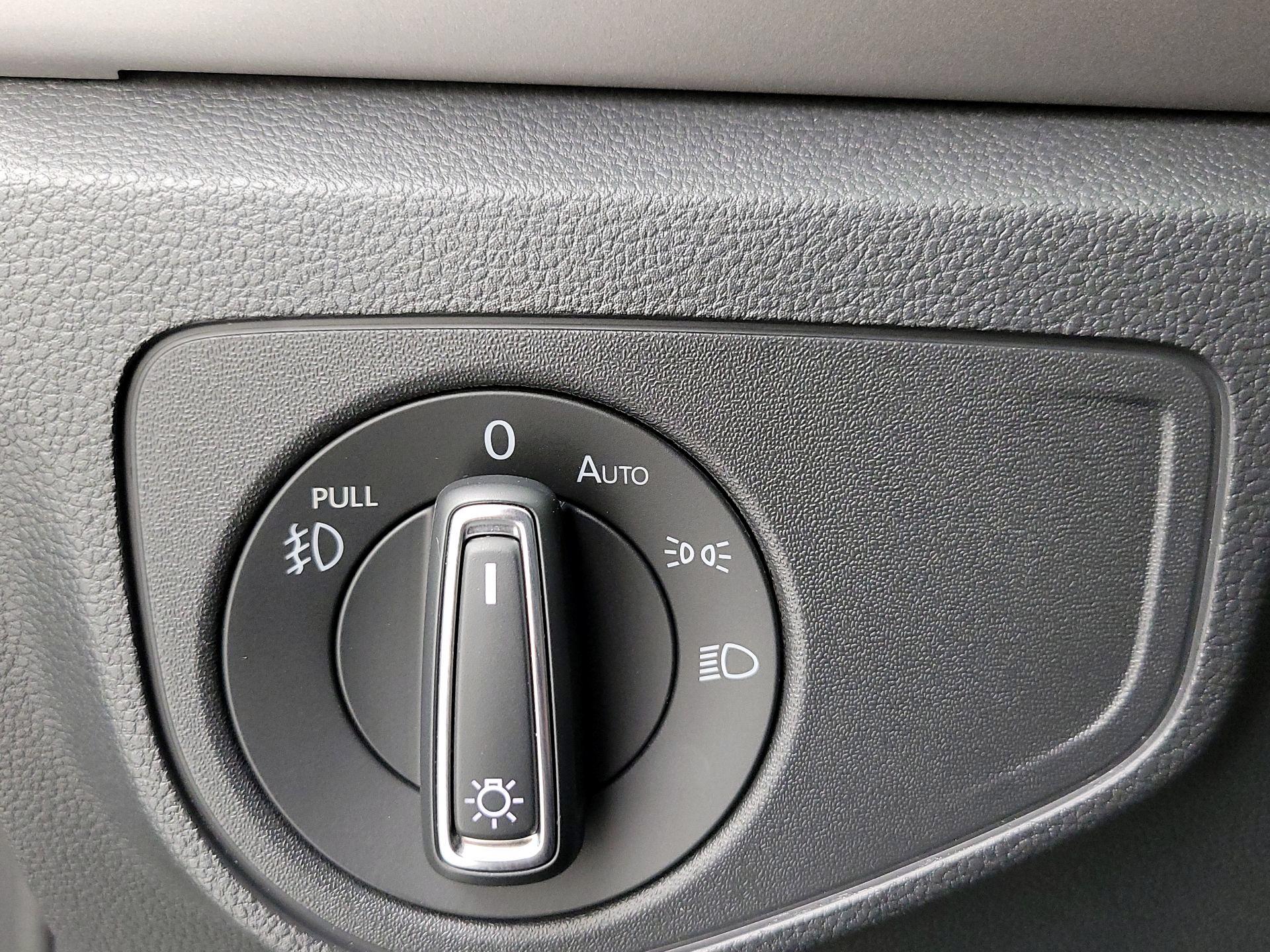 Thumbnail: 2019 Volkswagen Atlas - 13