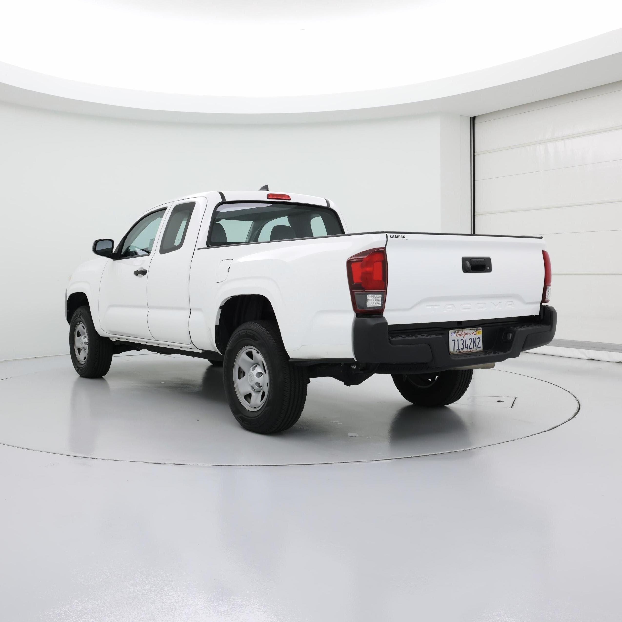 Thumbnail: 2018 Toyota Tacoma - 2