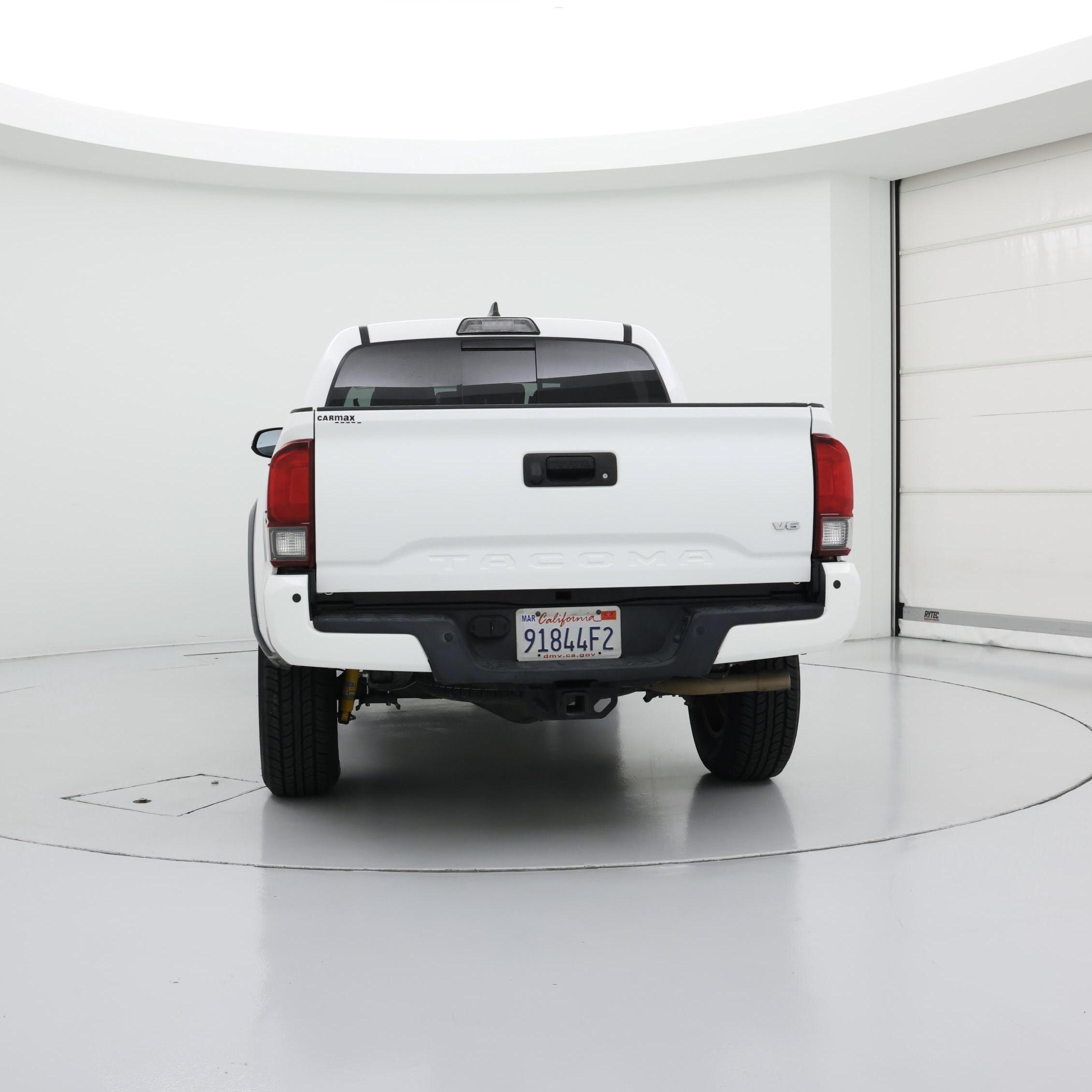 Thumbnail: 2018 Toyota Tacoma - 6