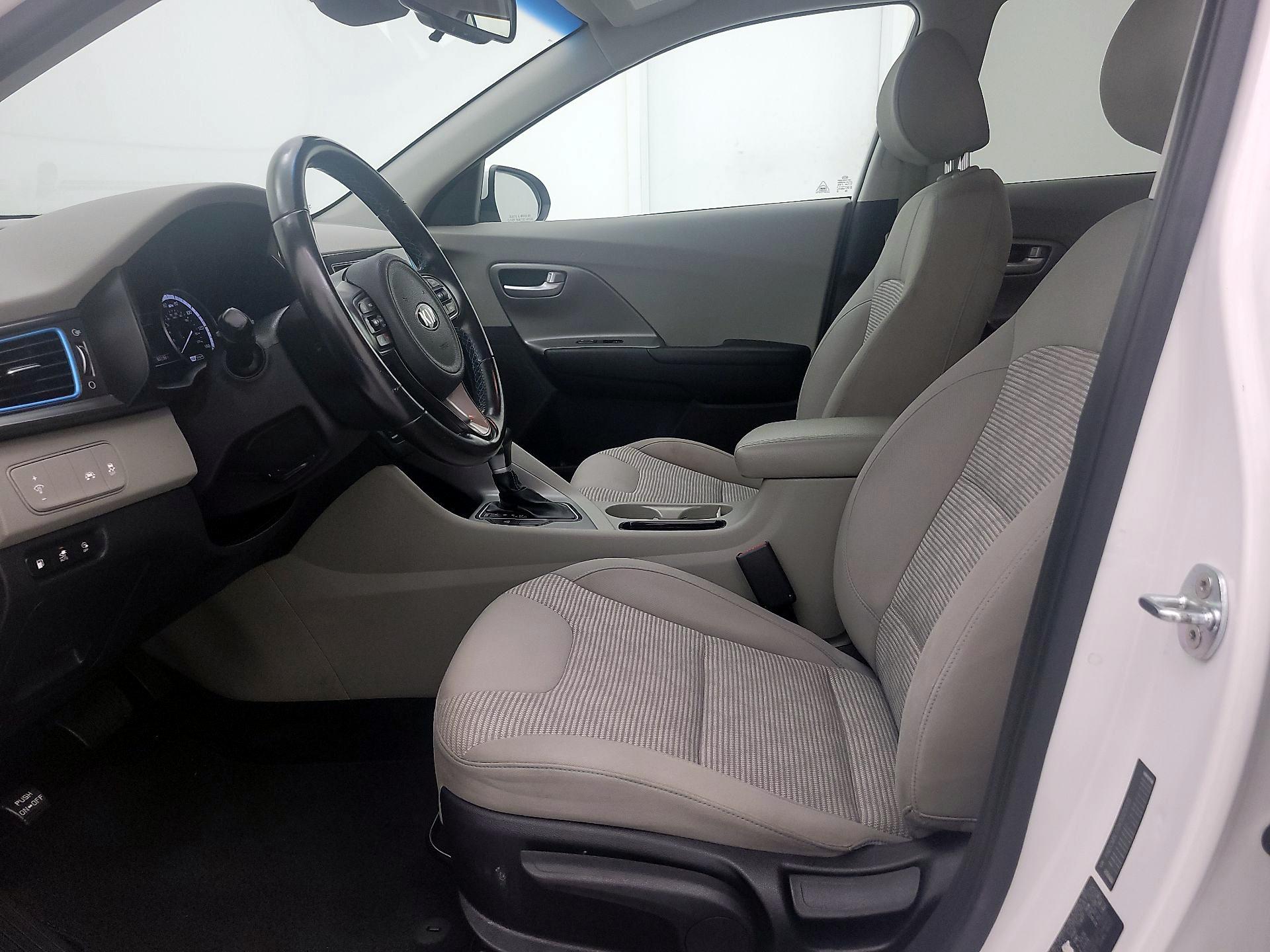 Thumbnail: 2019 Kia Niro - 11