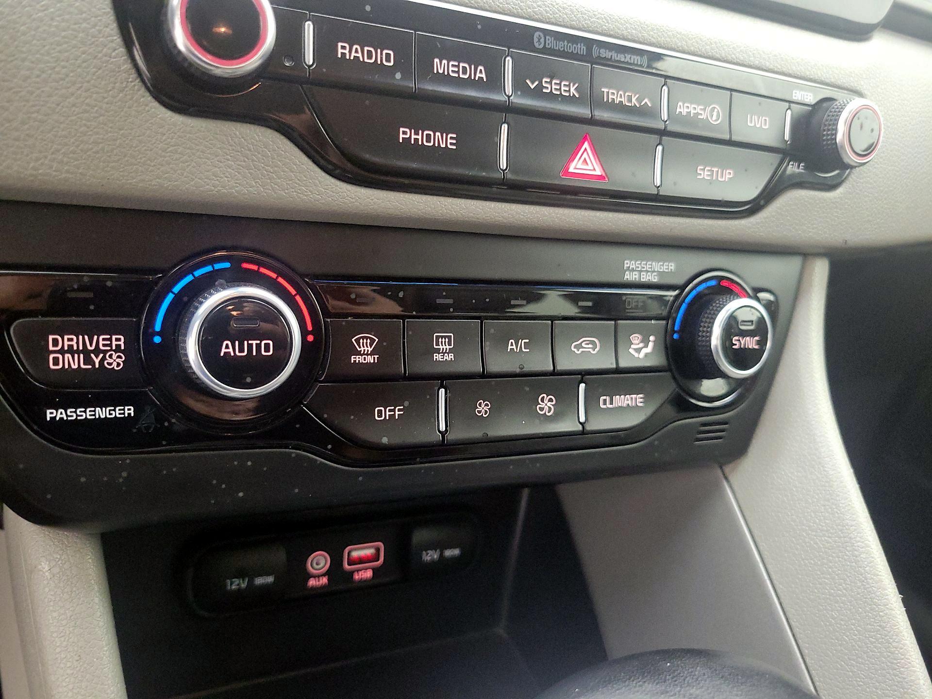 Thumbnail: 2019 Kia Niro - 16