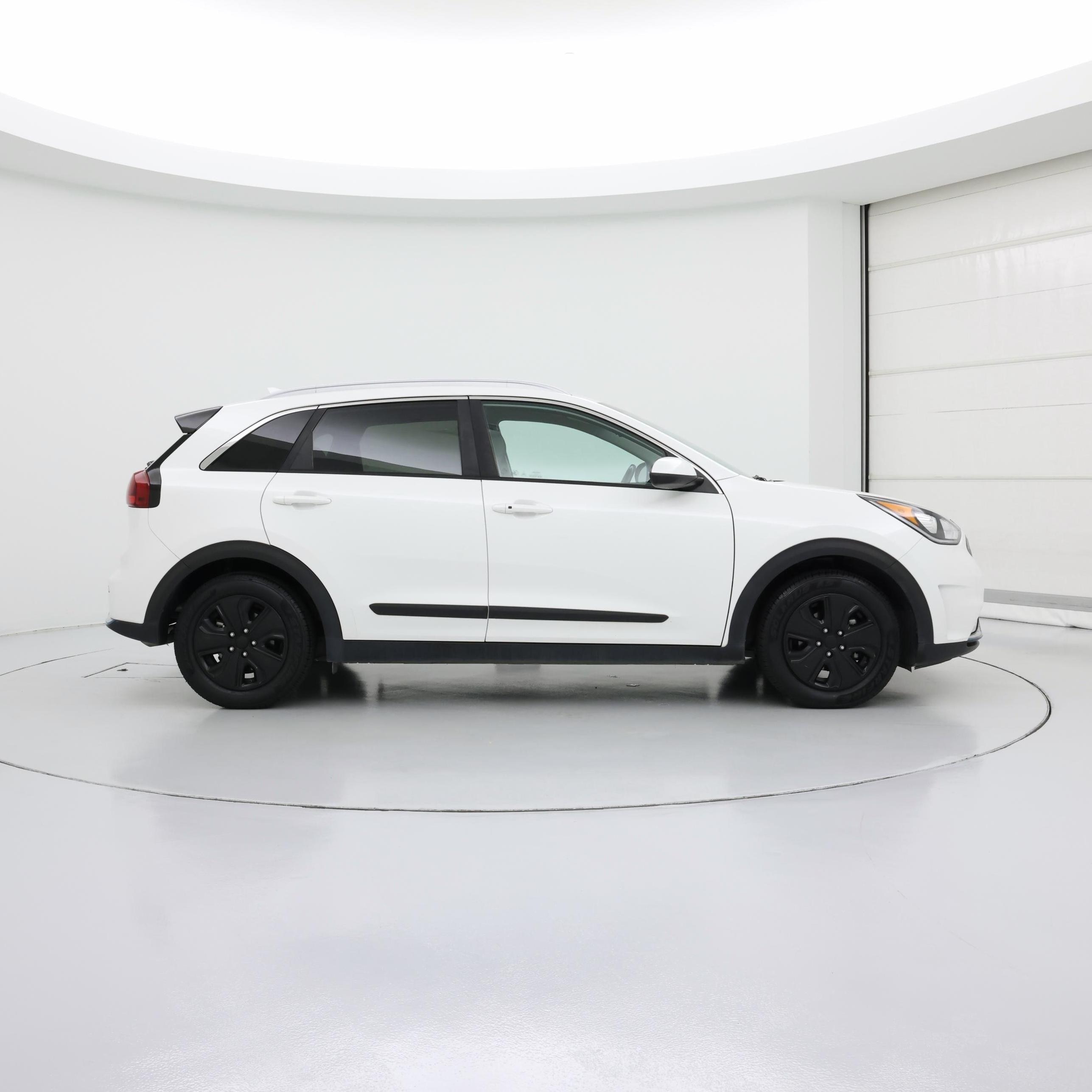 Thumbnail: 2019 Kia Niro - 7