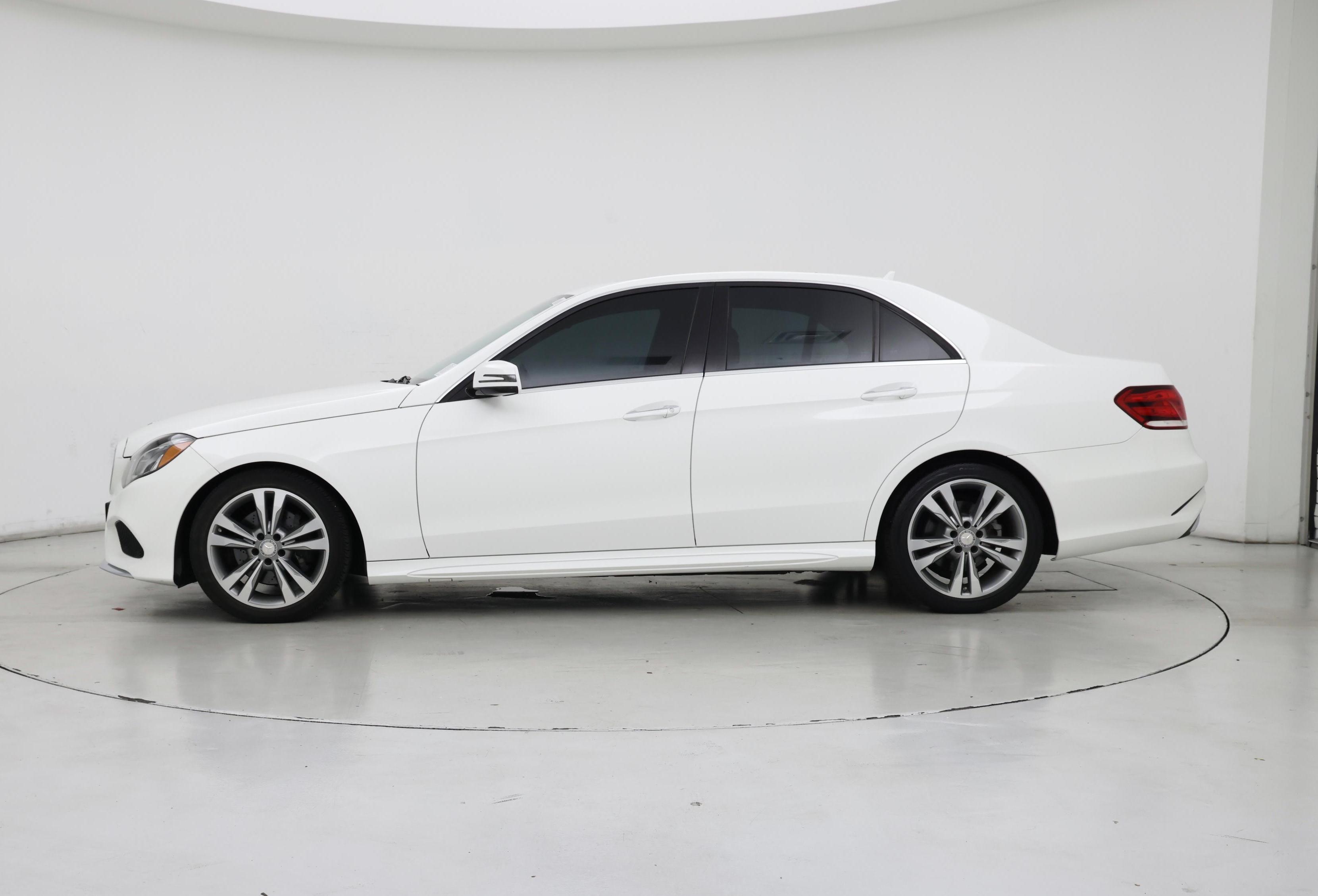 Thumbnail: 2014 Mercedes-Benz E-Class - 3