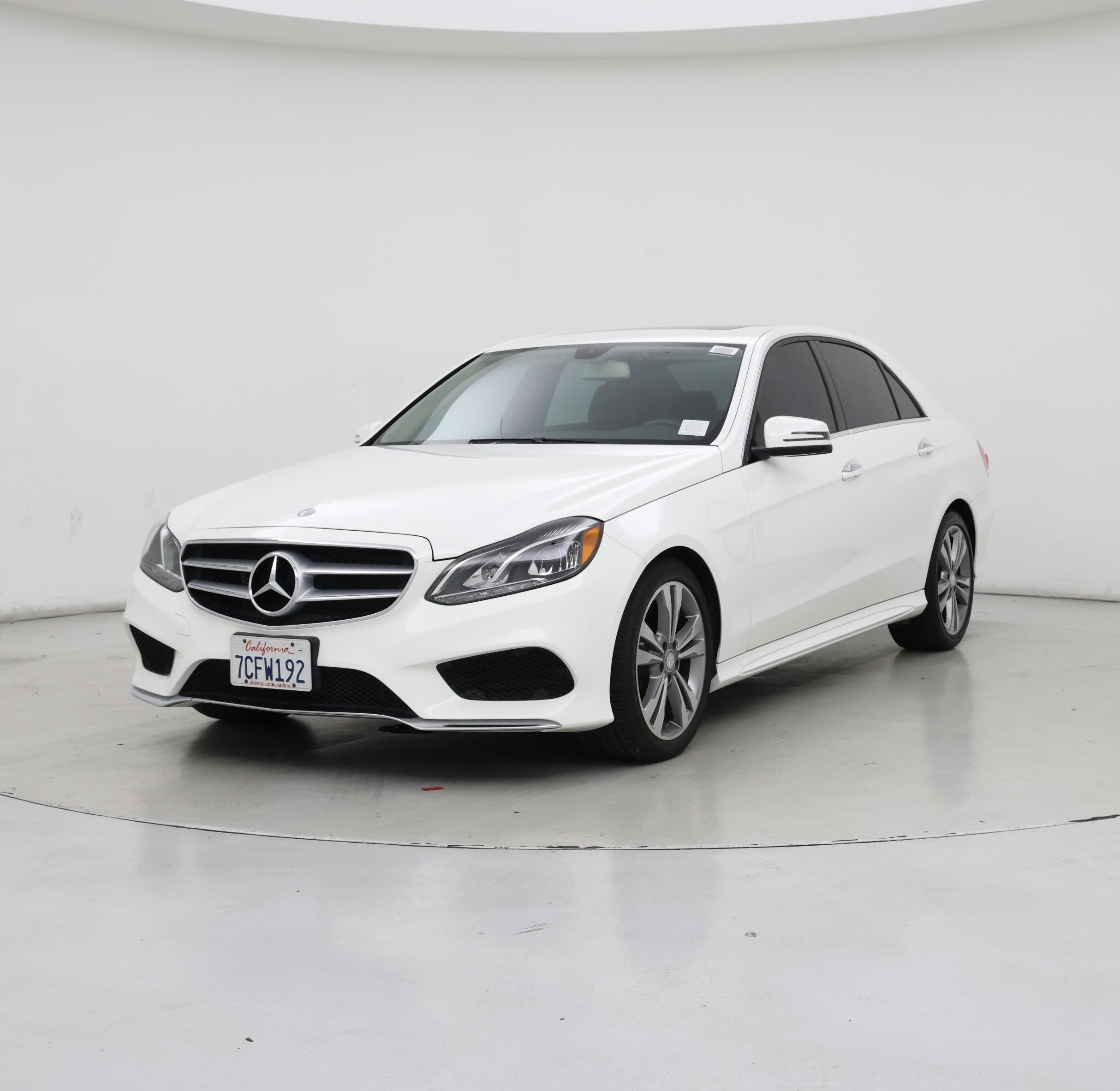 Thumbnail: 2014 Mercedes-Benz E-Class - 4