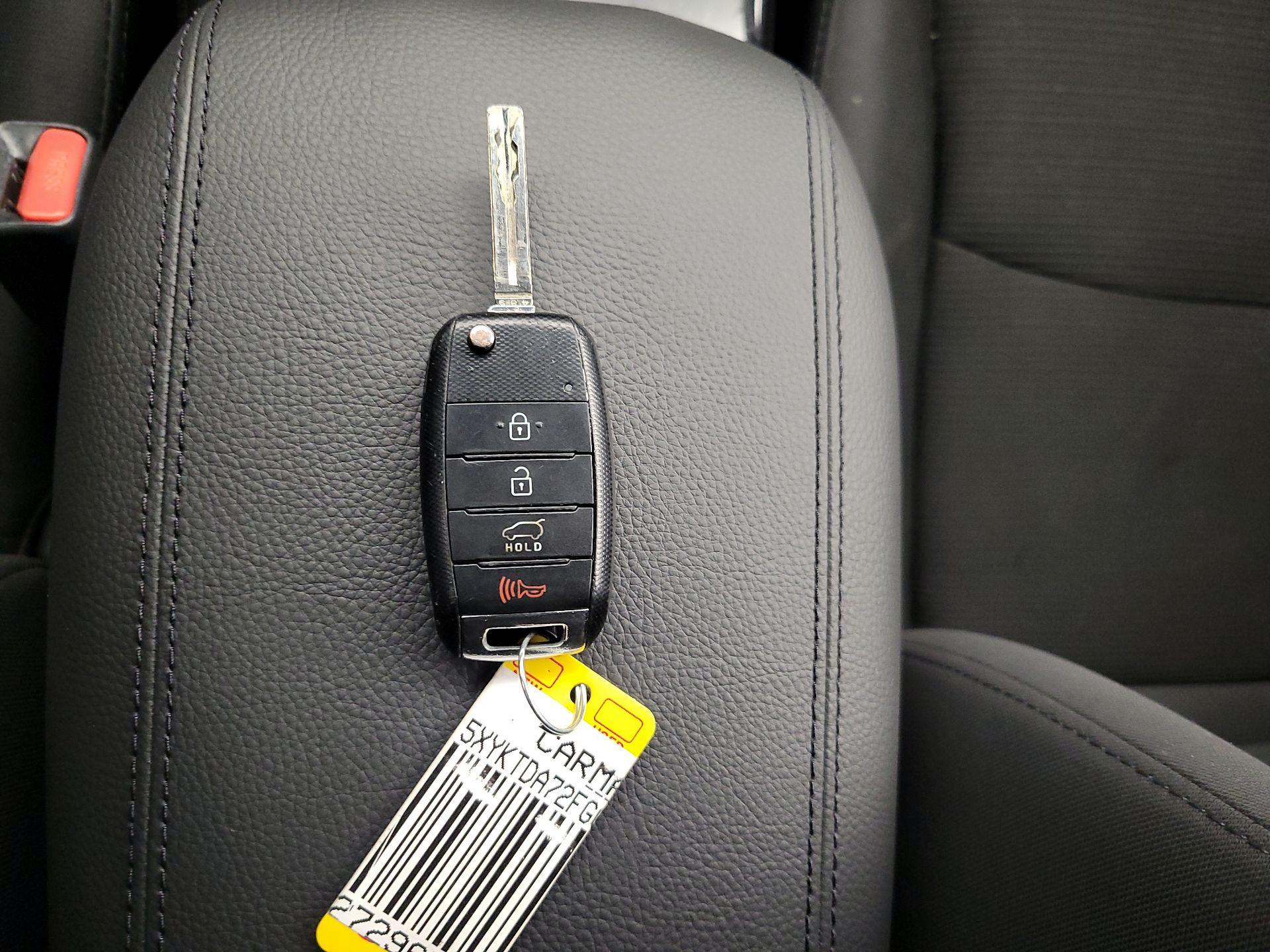 Thumbnail: 2015 Kia Sorento - 20