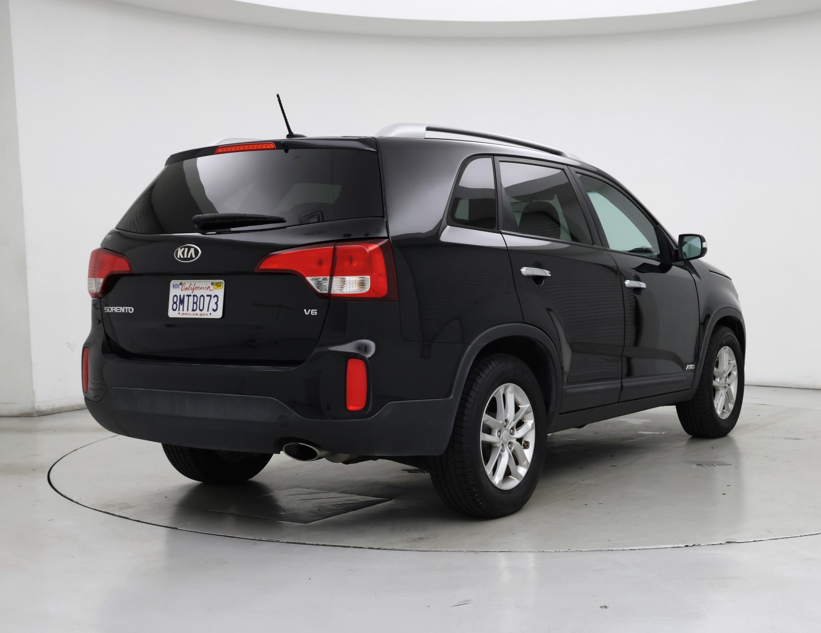 Thumbnail: 2015 Kia Sorento - 8