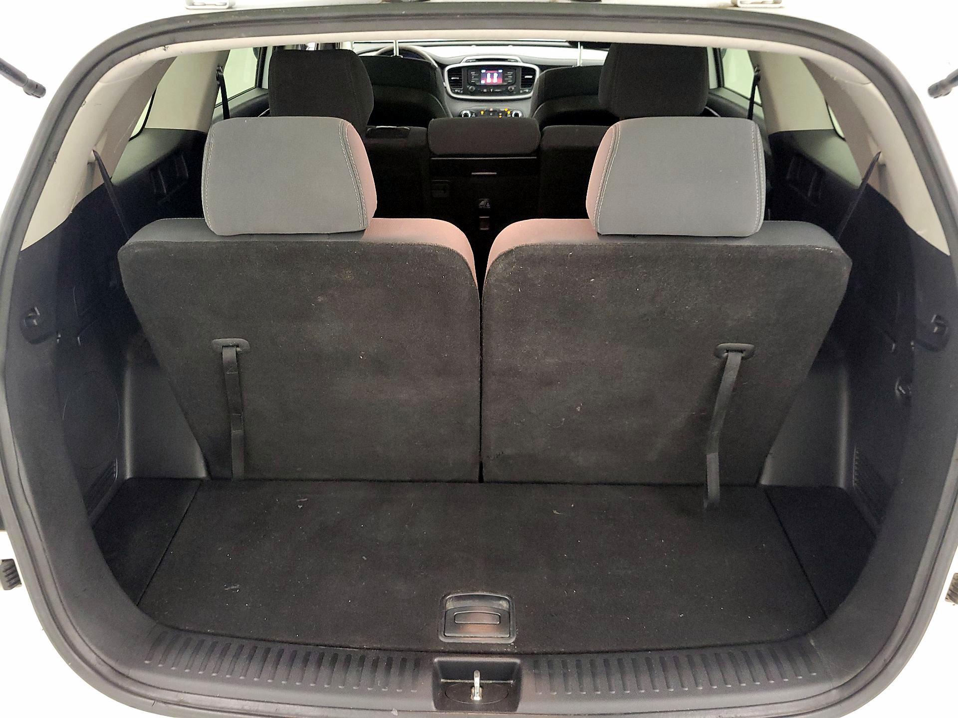 Thumbnail: 2016 Kia Sorento - 20