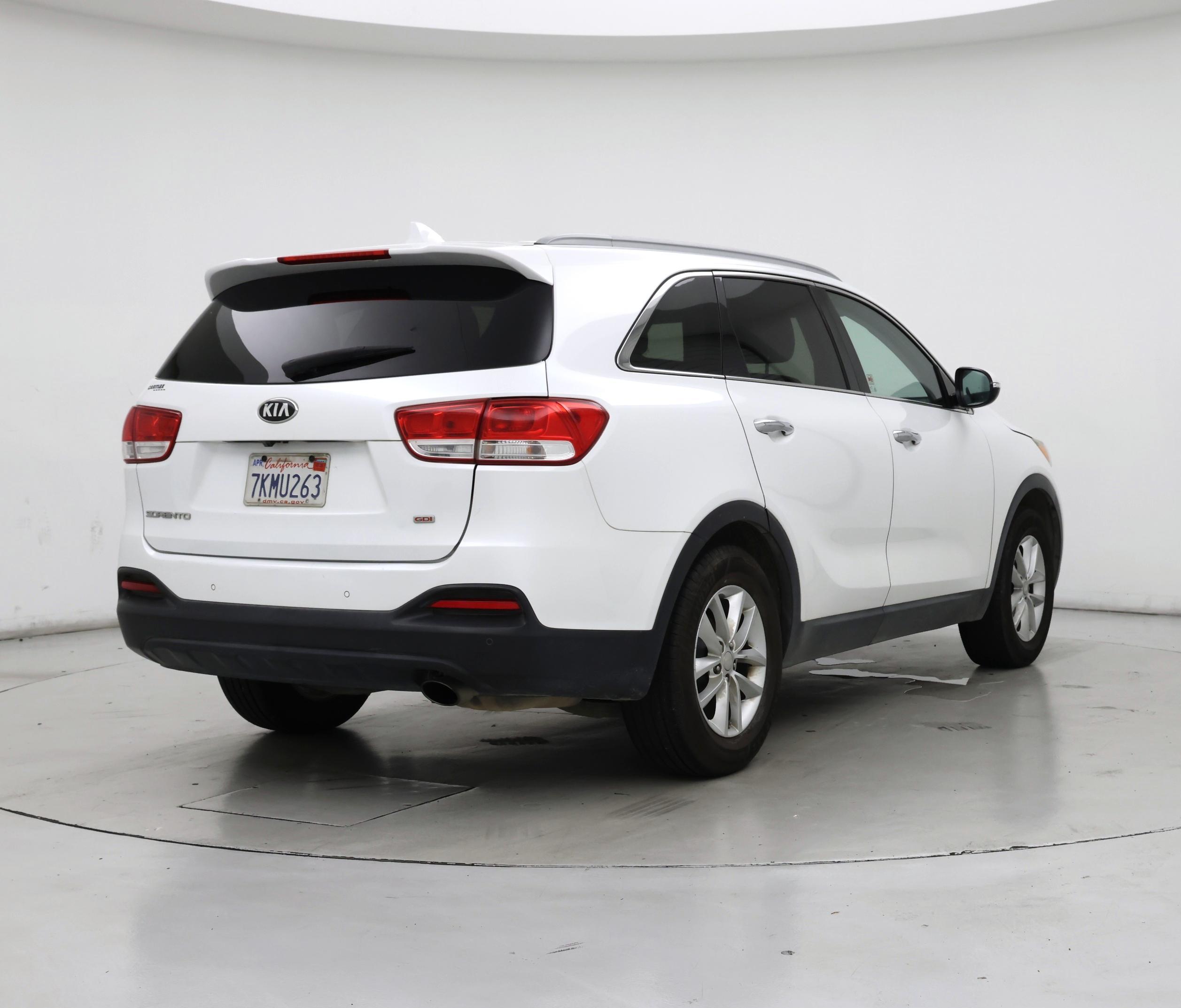 Thumbnail: 2016 Kia Sorento - 8