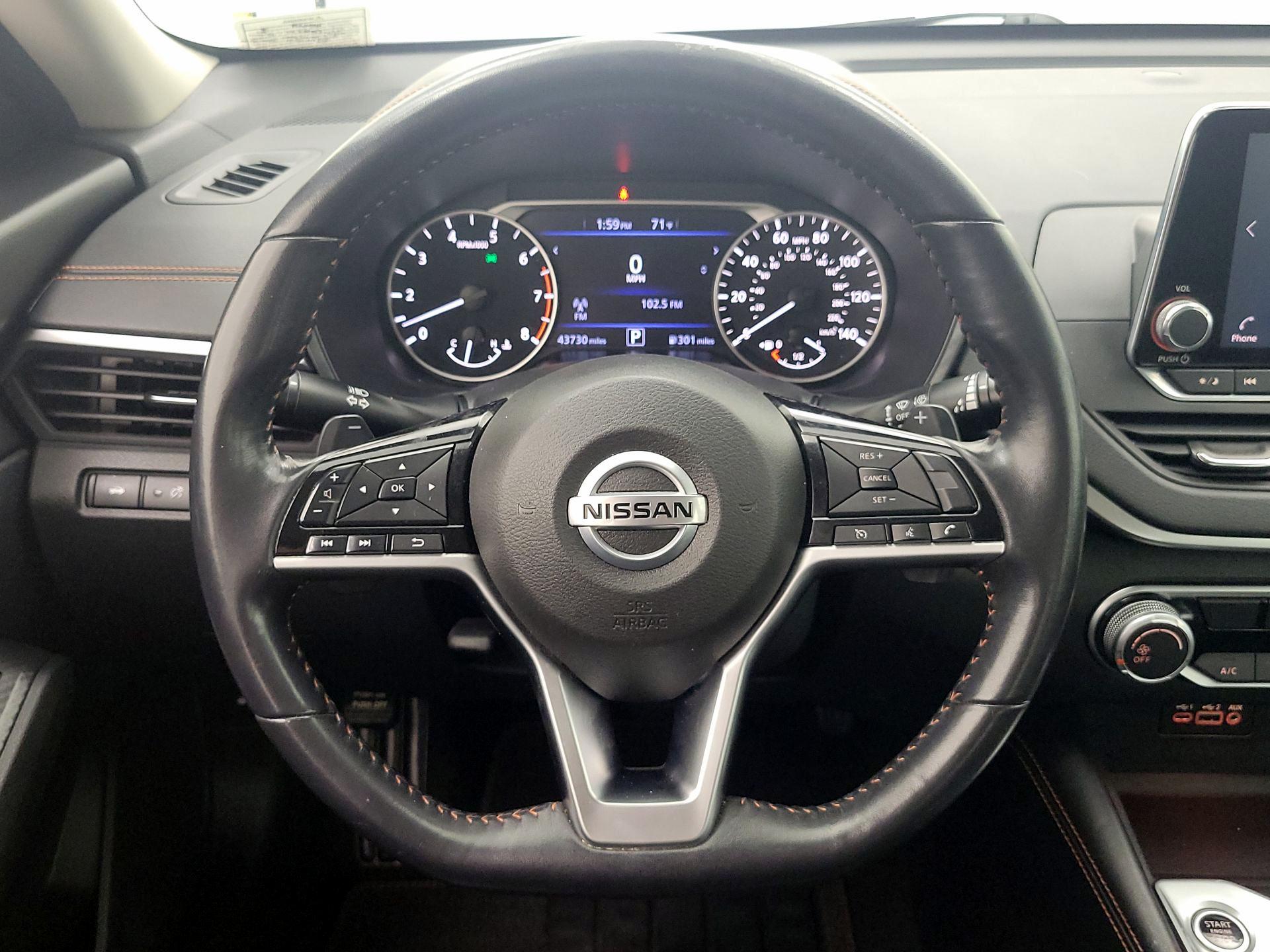 Thumbnail: 2020 Nissan Altima - 10