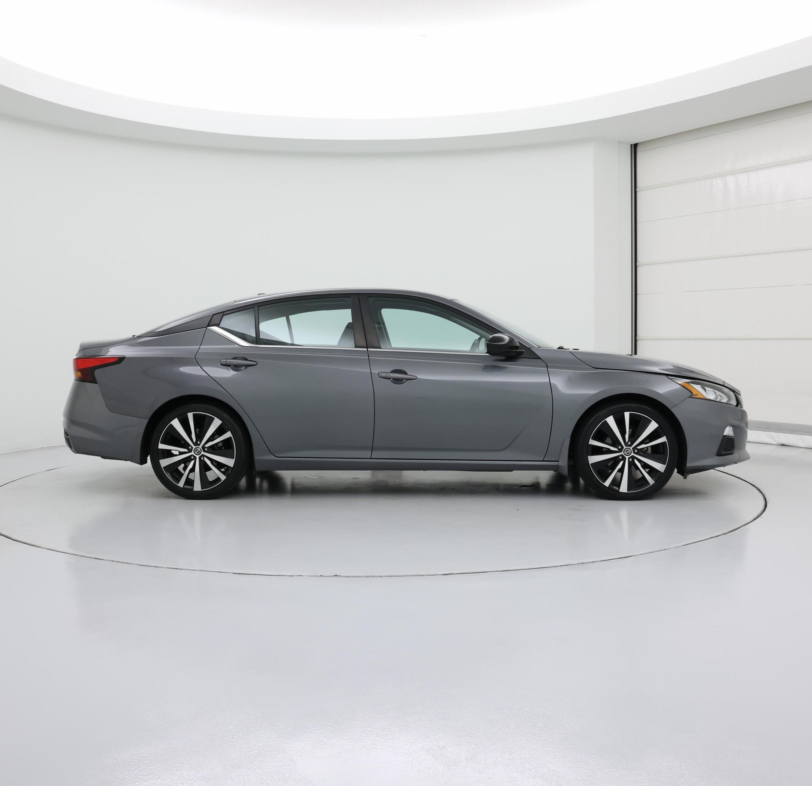 Thumbnail: 2020 Nissan Altima - 7