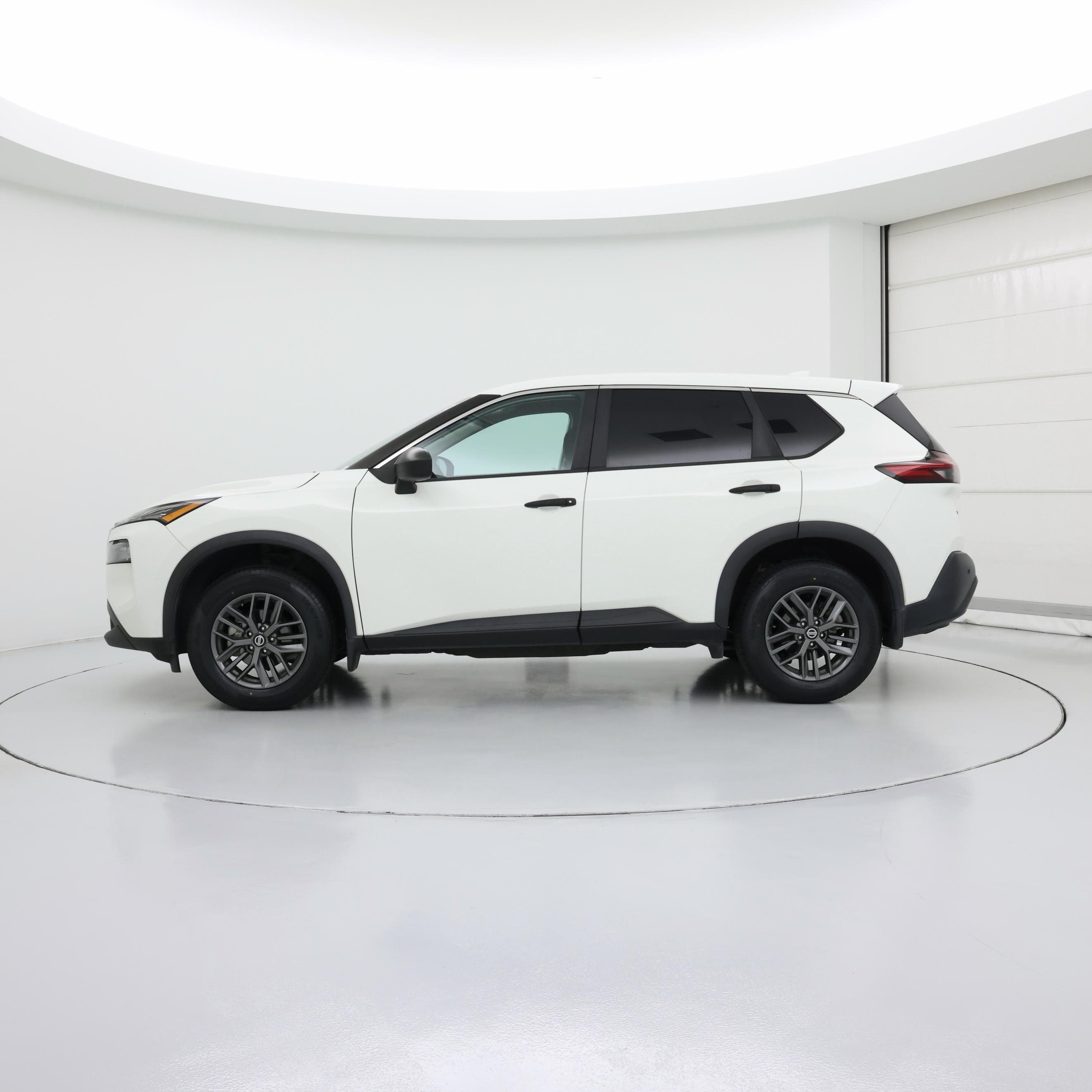 Thumbnail: 2021 Nissan Rogue - 3