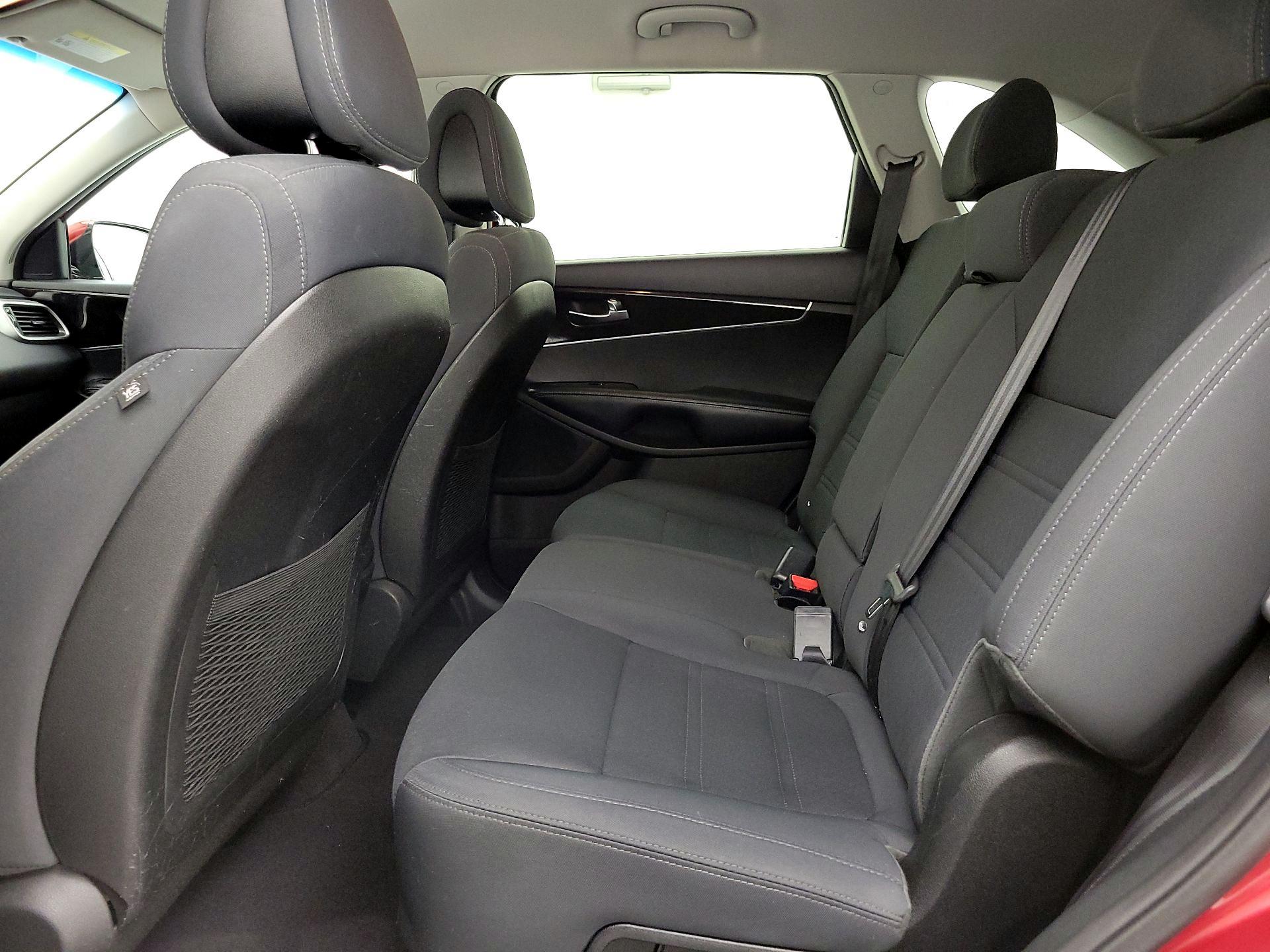 Thumbnail: 2017 Kia Sorento - 19