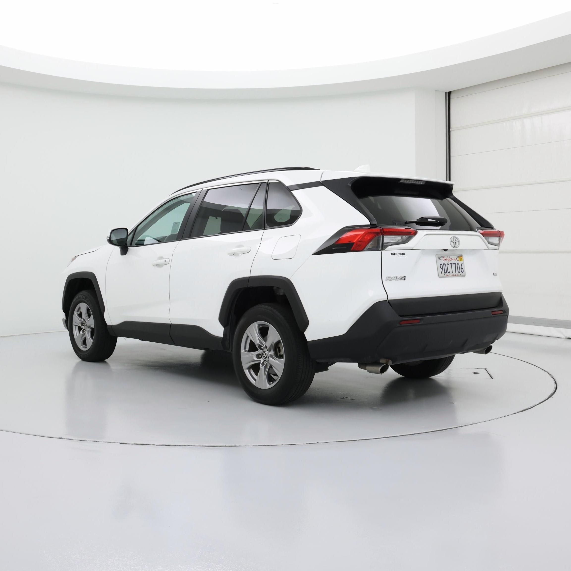 Thumbnail: 2022 Toyota RAV4 - 2