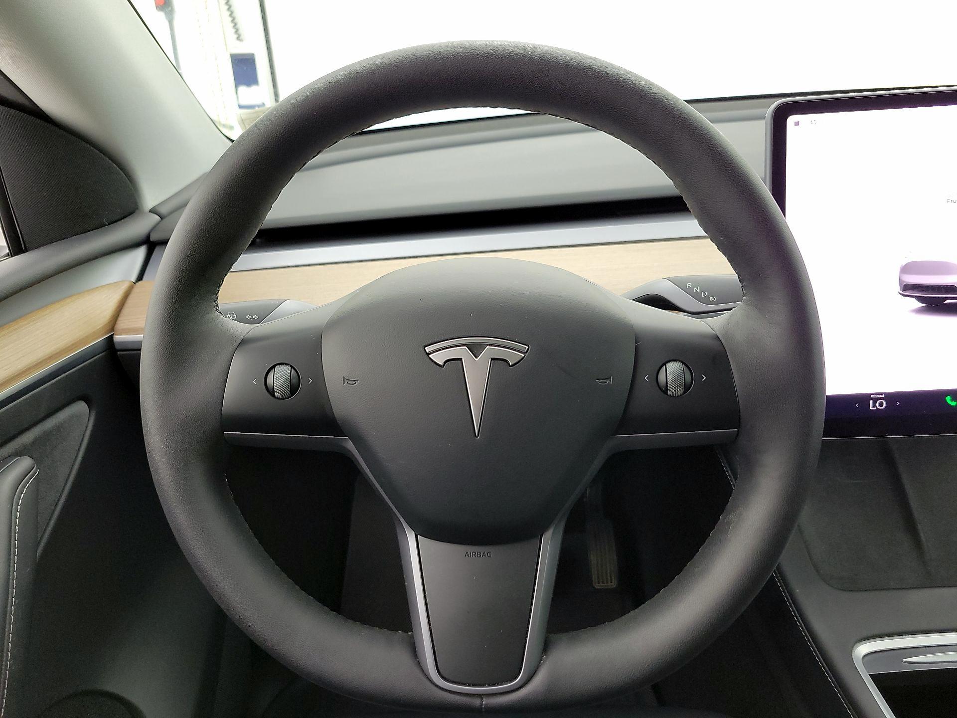 Thumbnail: 2022 Tesla Model Y - 10