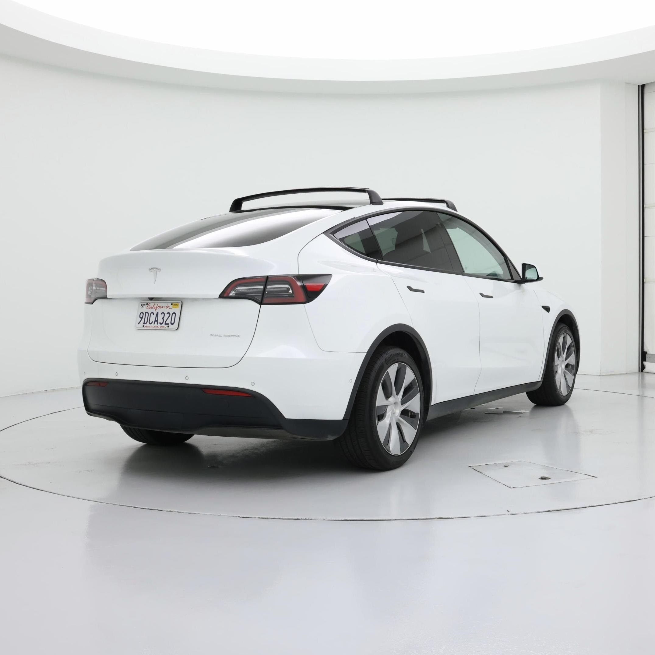 Thumbnail: 2022 Tesla Model Y - 8