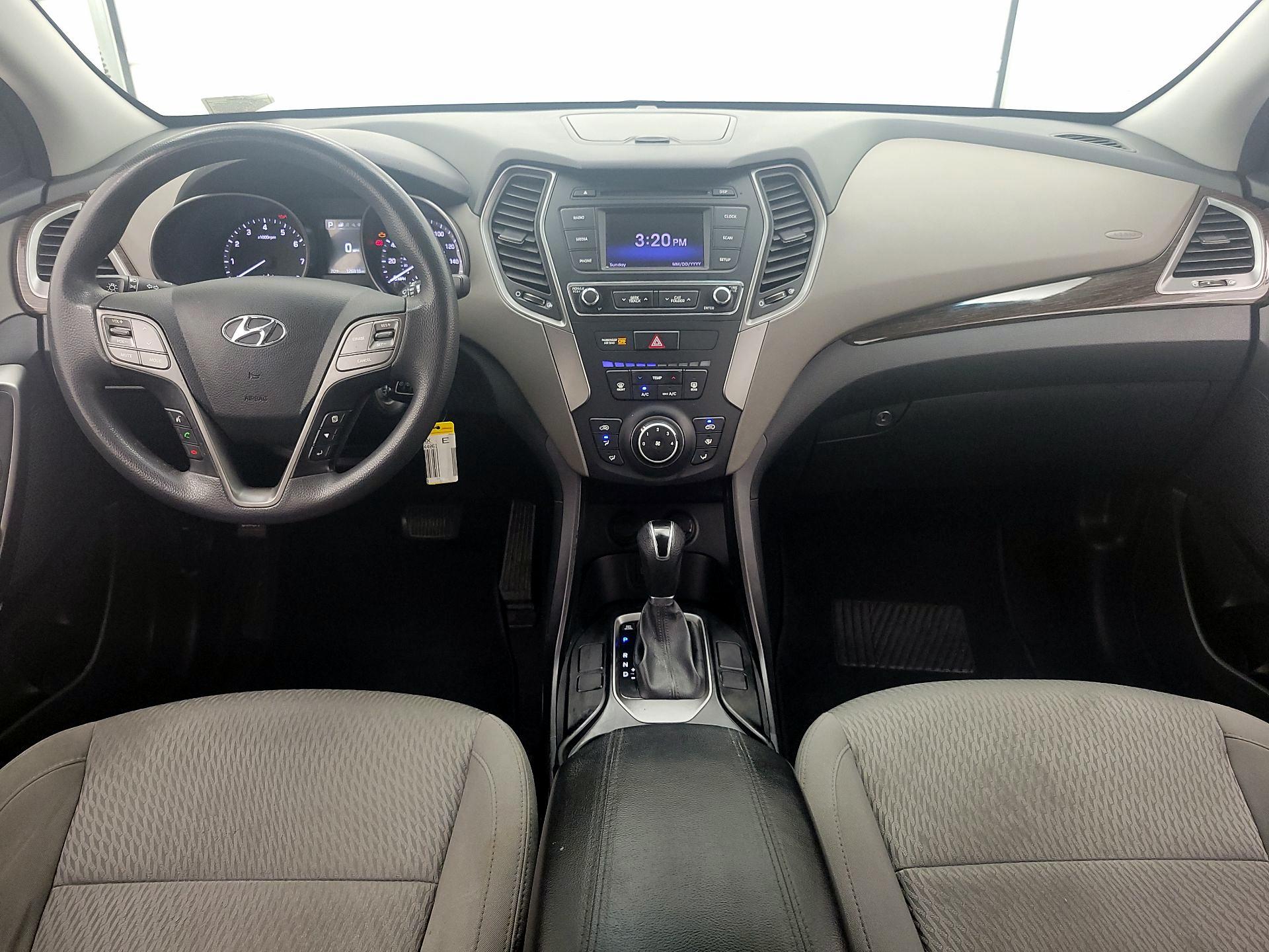 Thumbnail: 2017 Hyundai Santa Fe - 9
