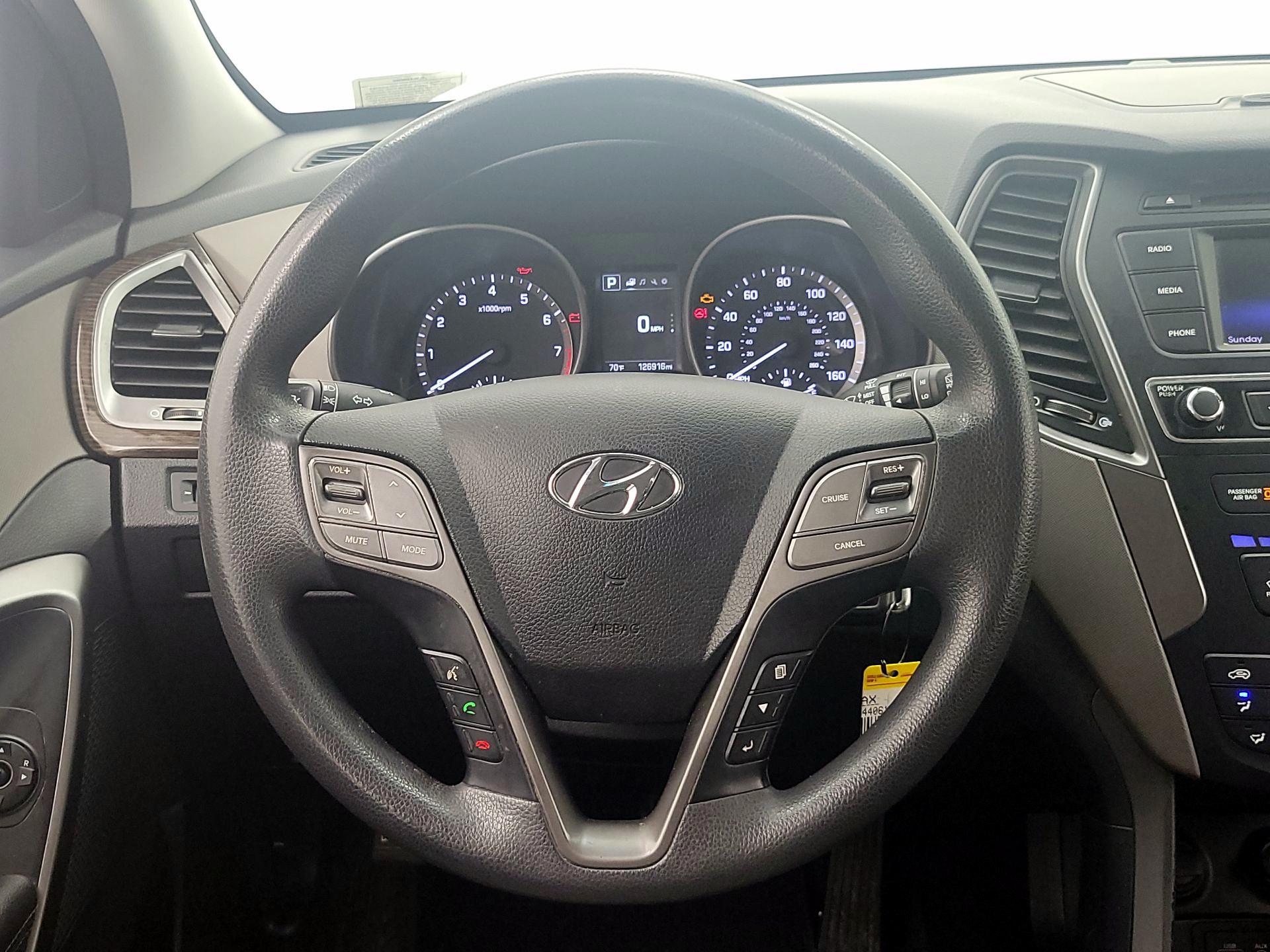Thumbnail: 2017 Hyundai Santa Fe - 10