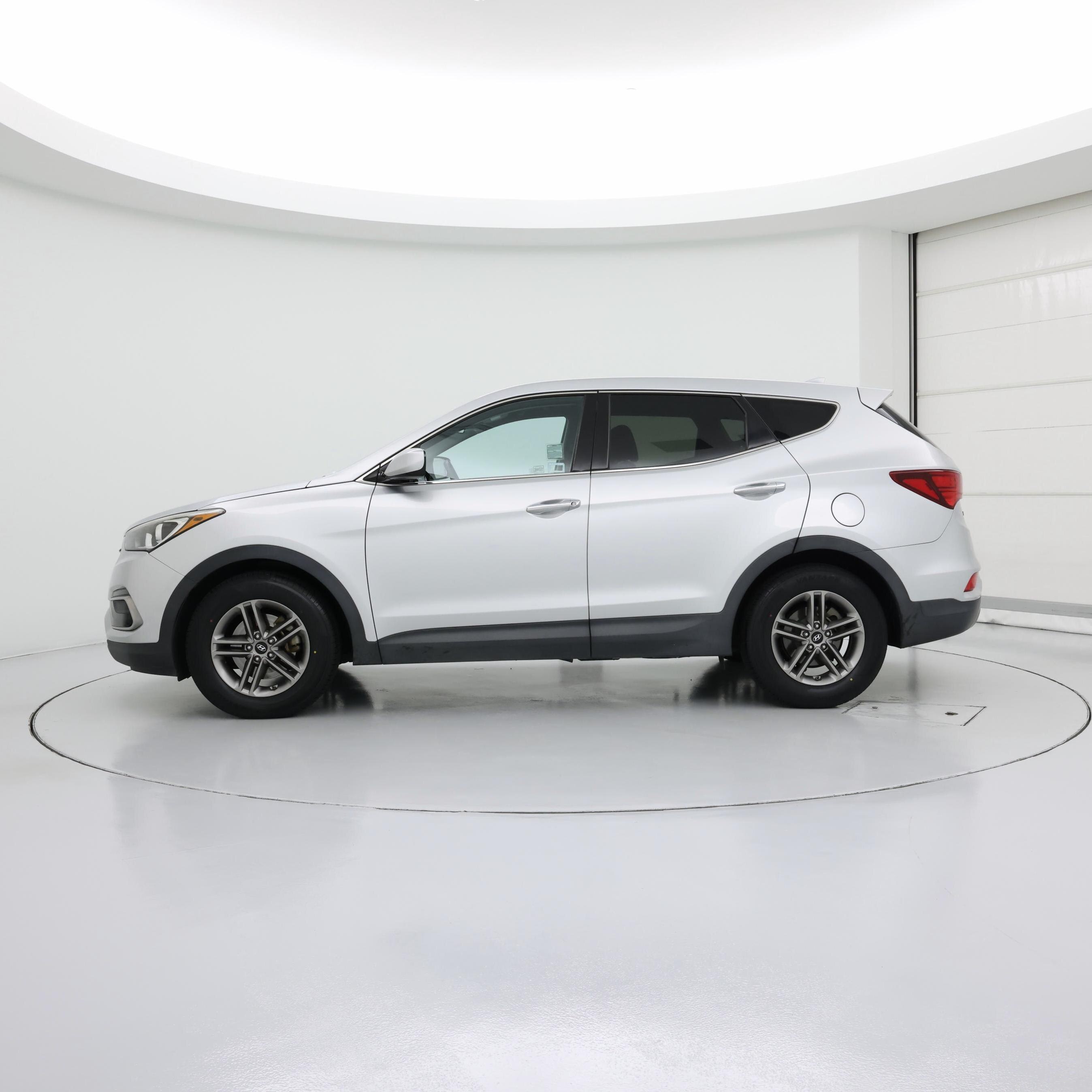 Thumbnail: 2017 Hyundai Santa Fe - 3