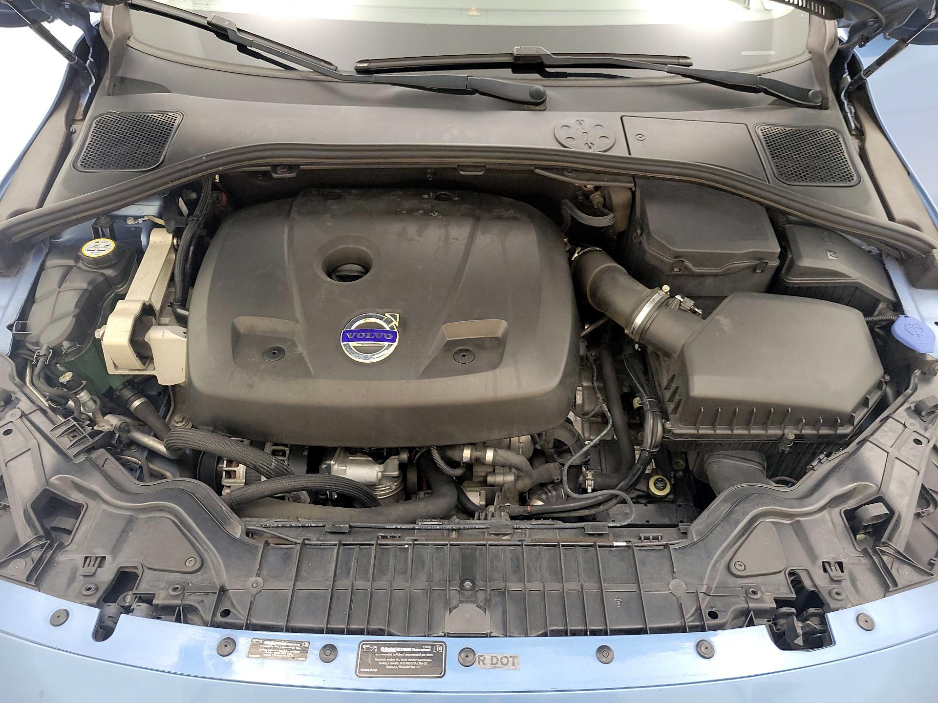 Thumbnail: 2015 Volvo S60 - 19