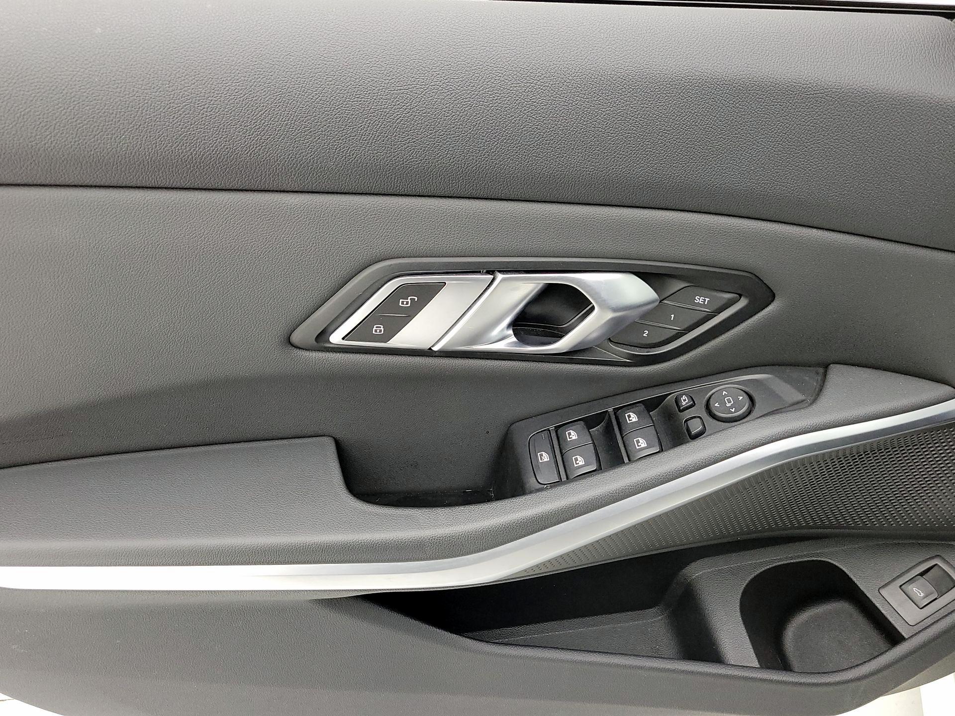 Thumbnail: 2020 BMW 3 Series - 12