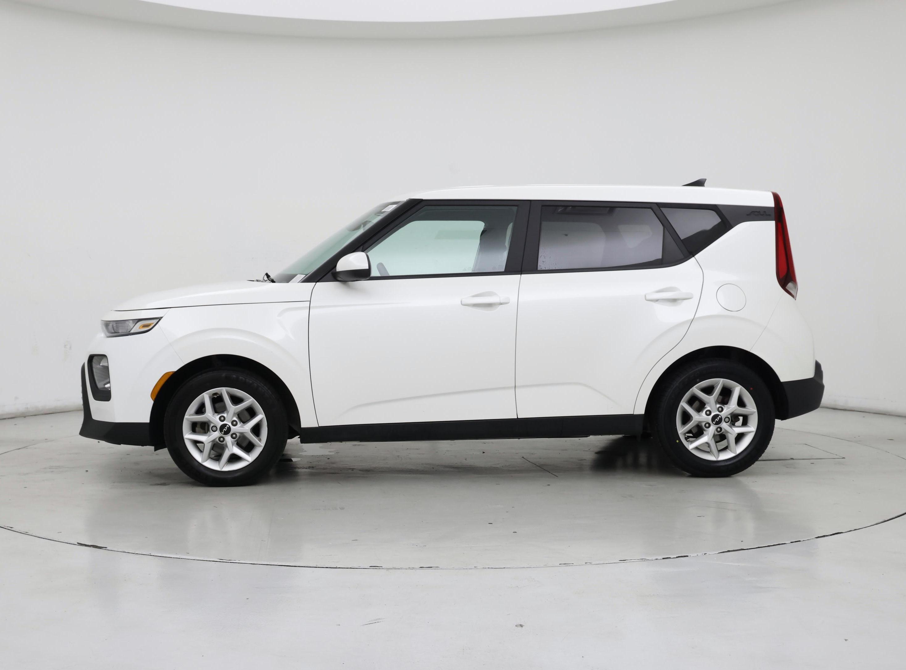 Thumbnail: 2022 Kia Soul - 3