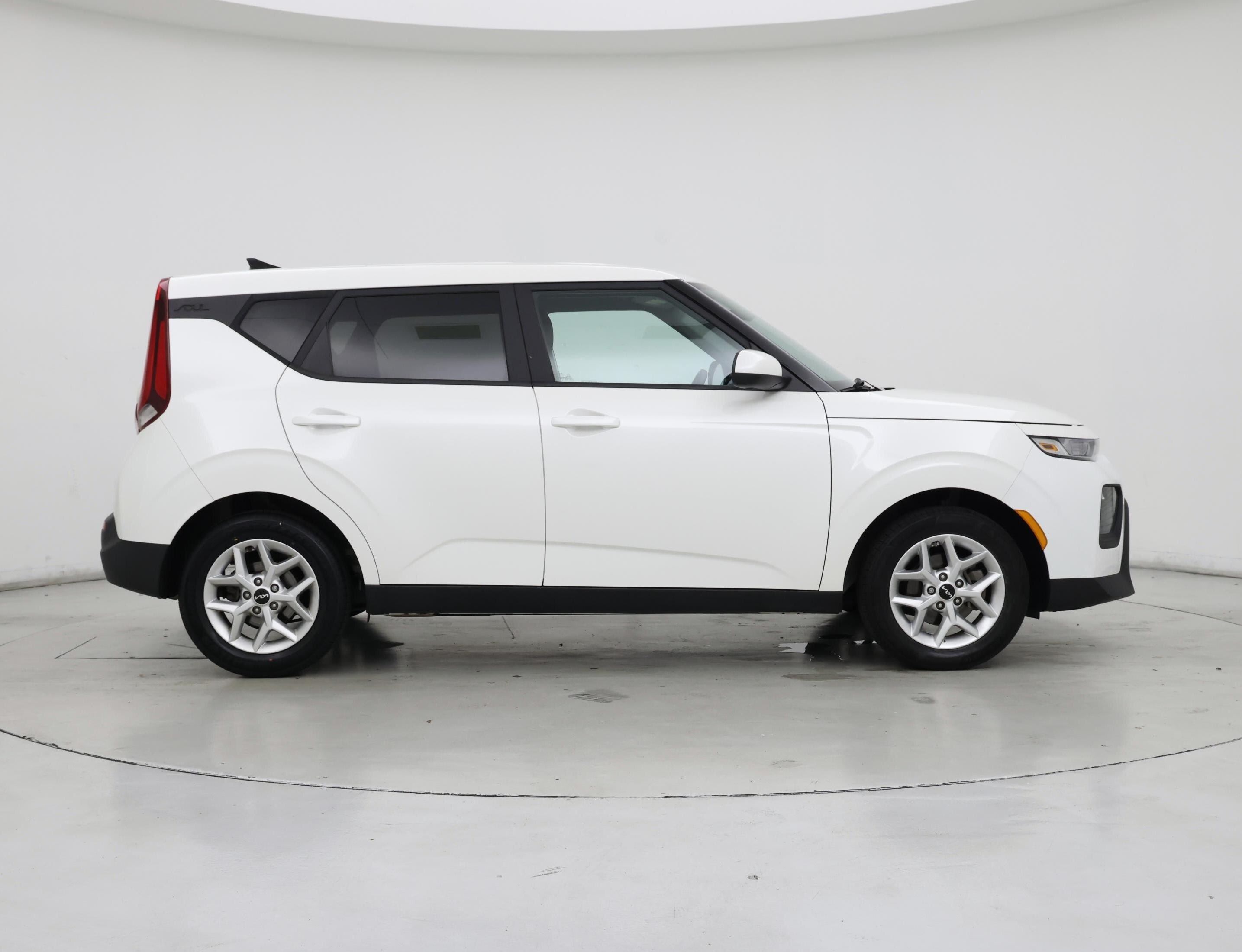 Thumbnail: 2022 Kia Soul - 7