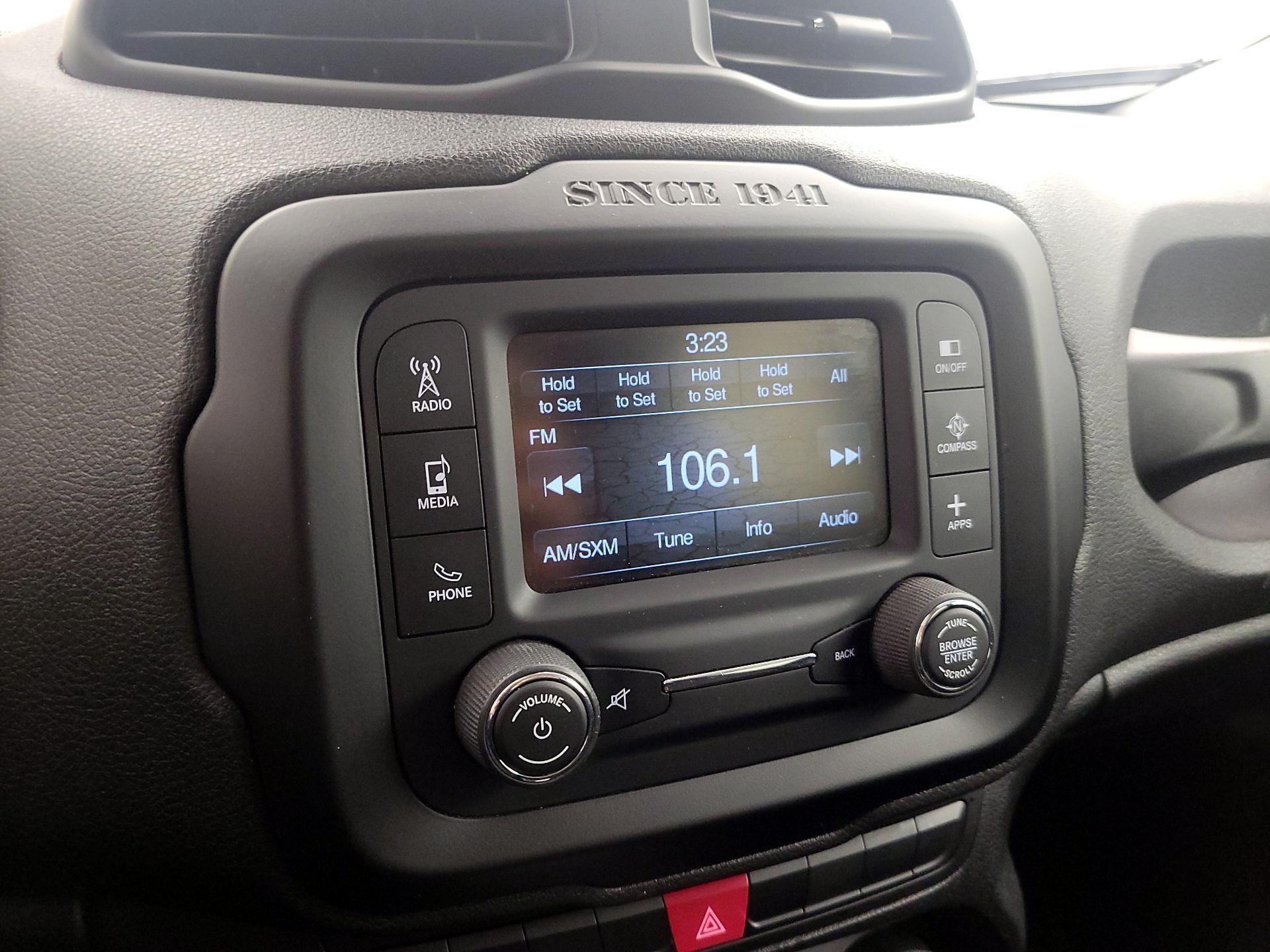 Thumbnail: 2015 Jeep Renegade - 15