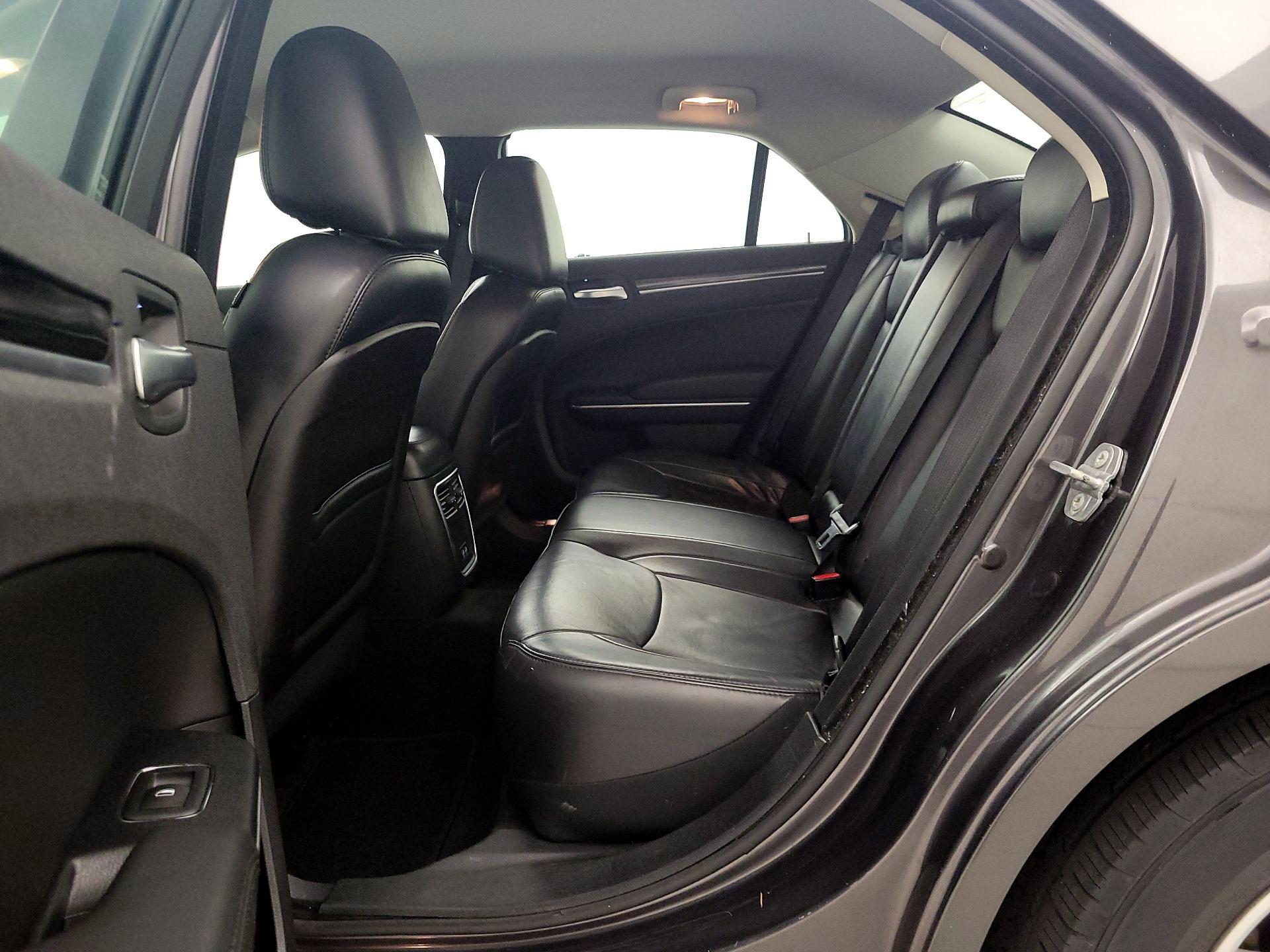 Thumbnail: 2015 Chrysler 300 - 18