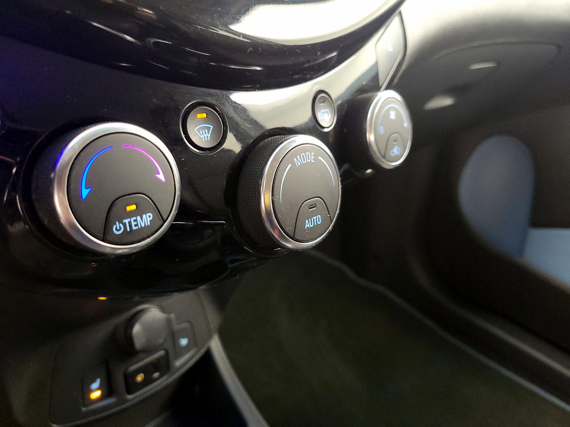 Thumbnail: 2014 Chevrolet Spark - 15