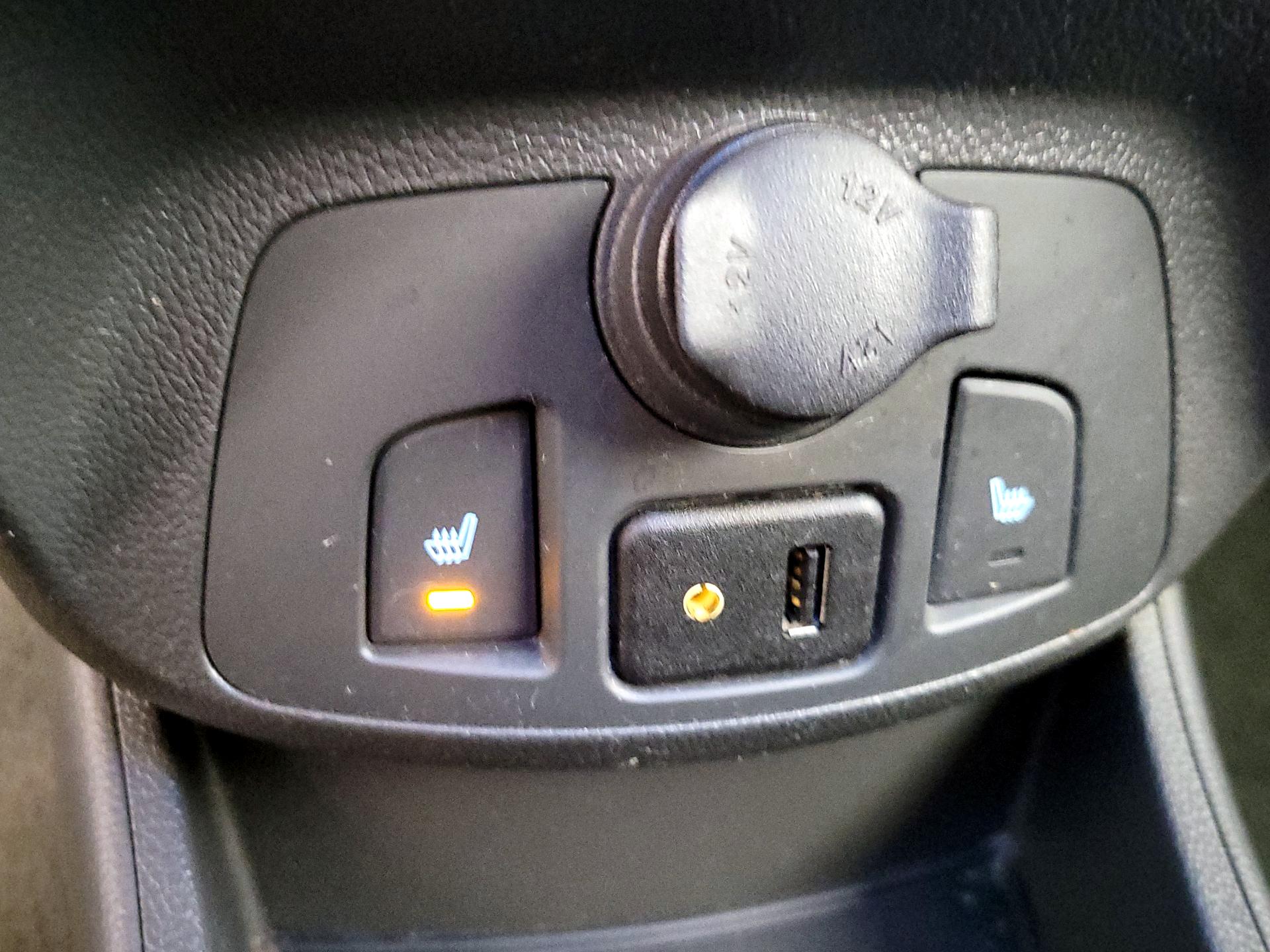 Thumbnail: 2014 Chevrolet Spark - 17