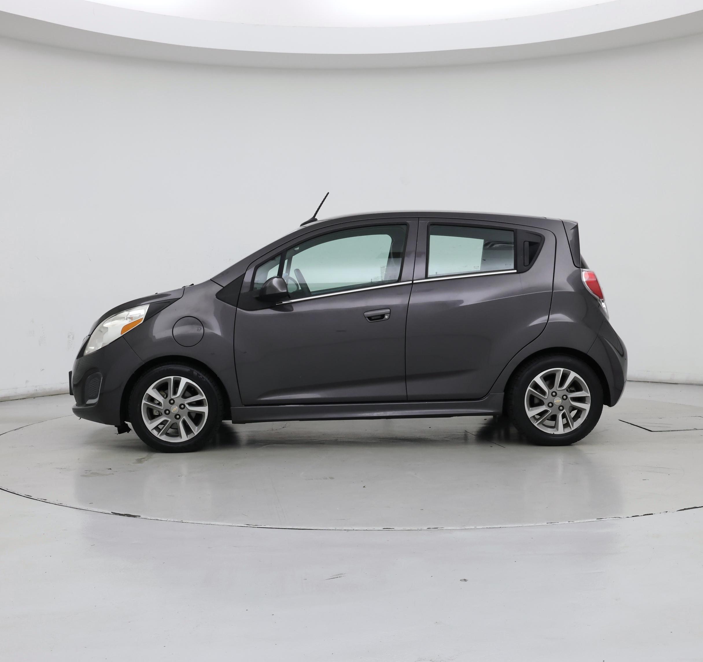 Thumbnail: 2014 Chevrolet Spark - 3