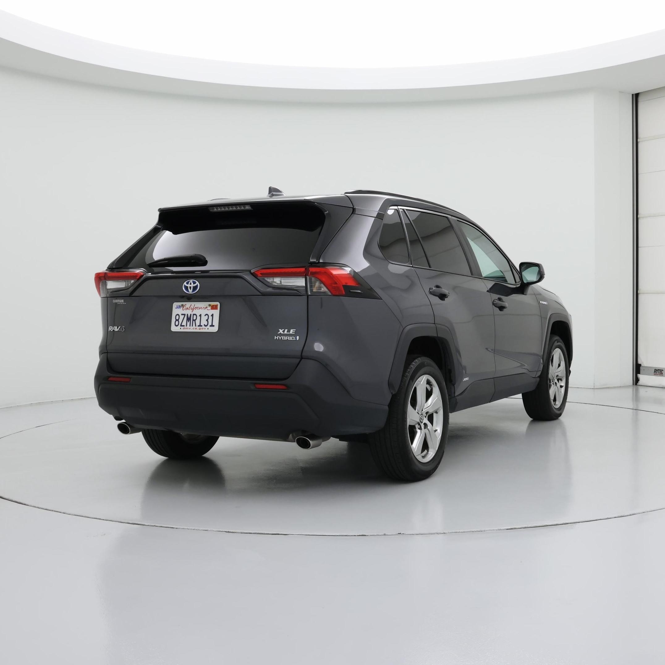 Thumbnail: 2021 Toyota RAV4 - 8