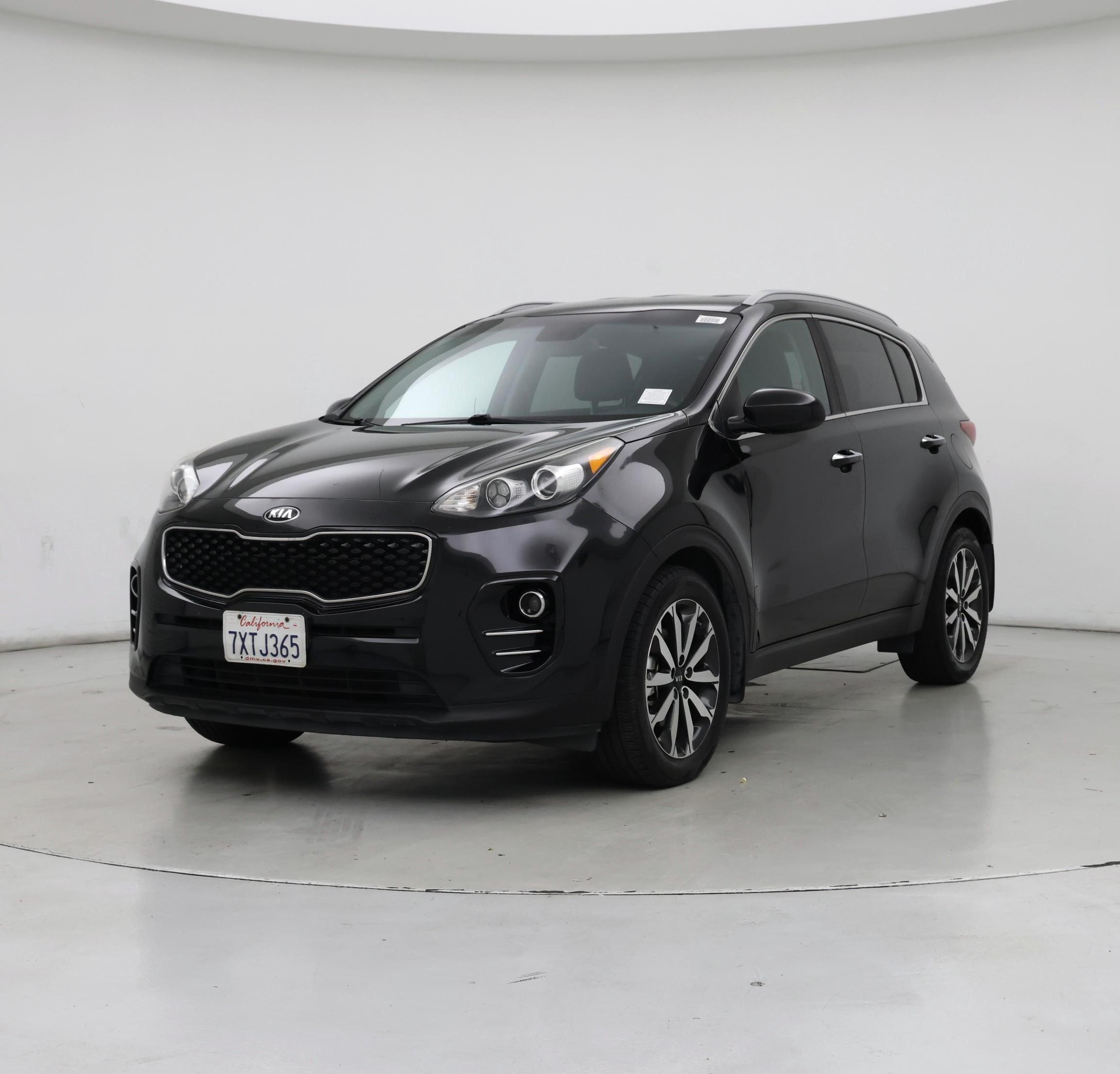 Thumbnail: 2017 Kia Sportage - 4
