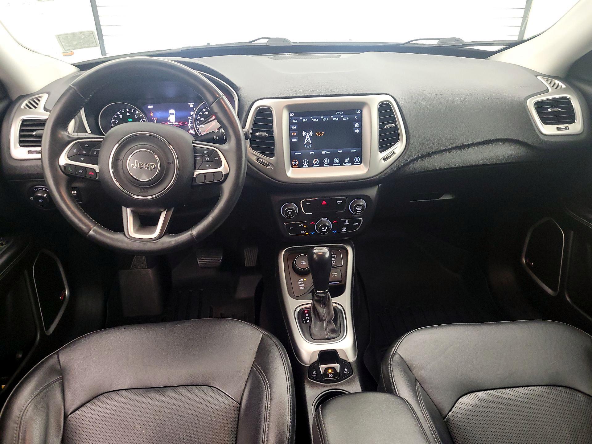Thumbnail: 2019 Jeep Compass - 9