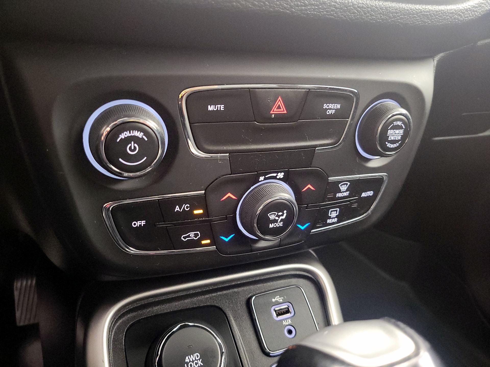 Thumbnail: 2019 Jeep Compass - 16