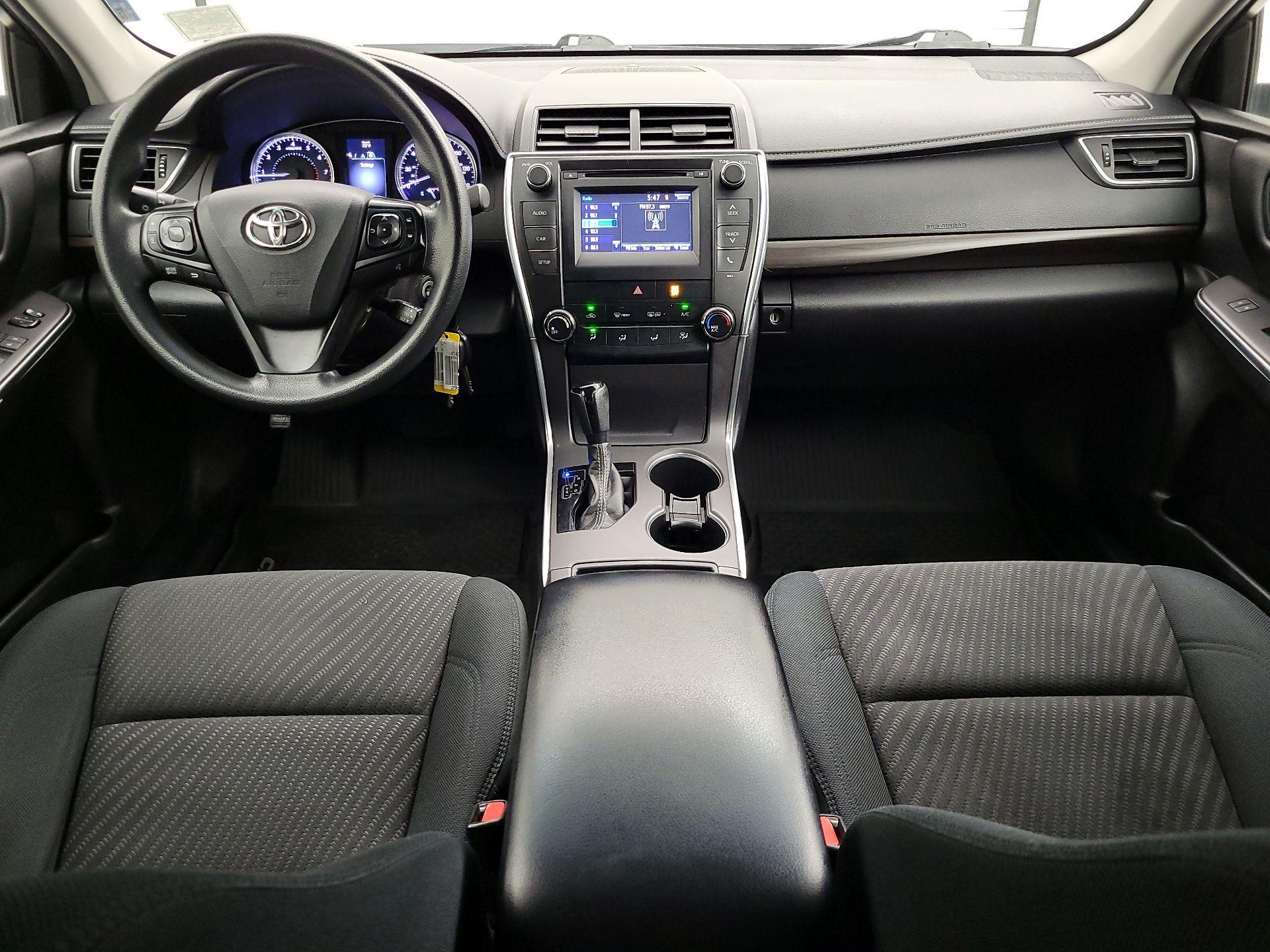 Thumbnail: 2016 Toyota Camry - 9