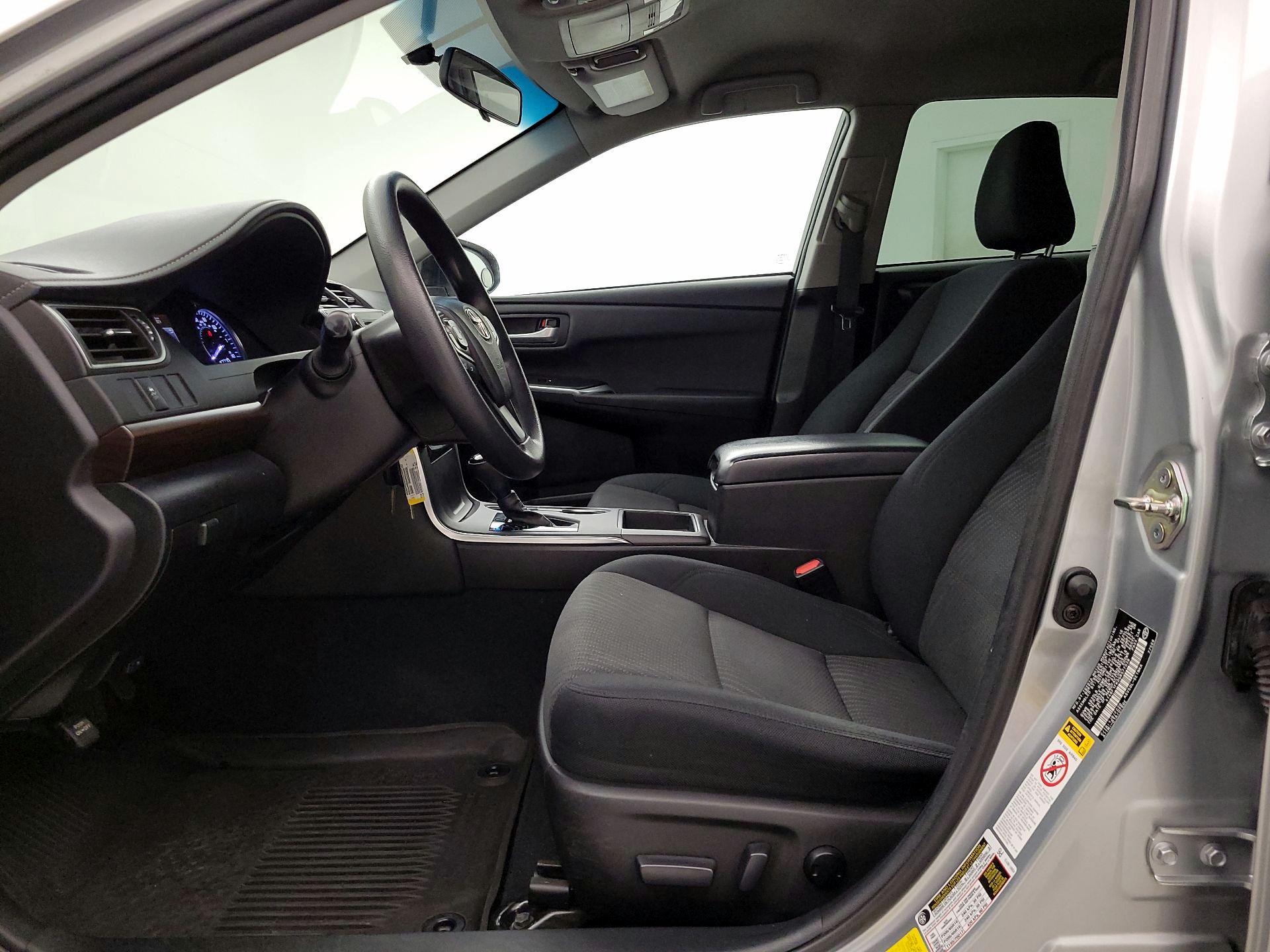 Thumbnail: 2016 Toyota Camry - 11