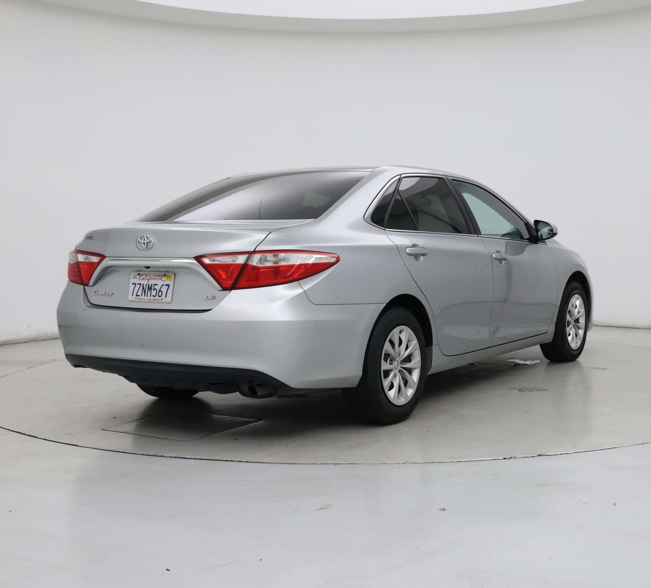 Thumbnail: 2016 Toyota Camry - 8