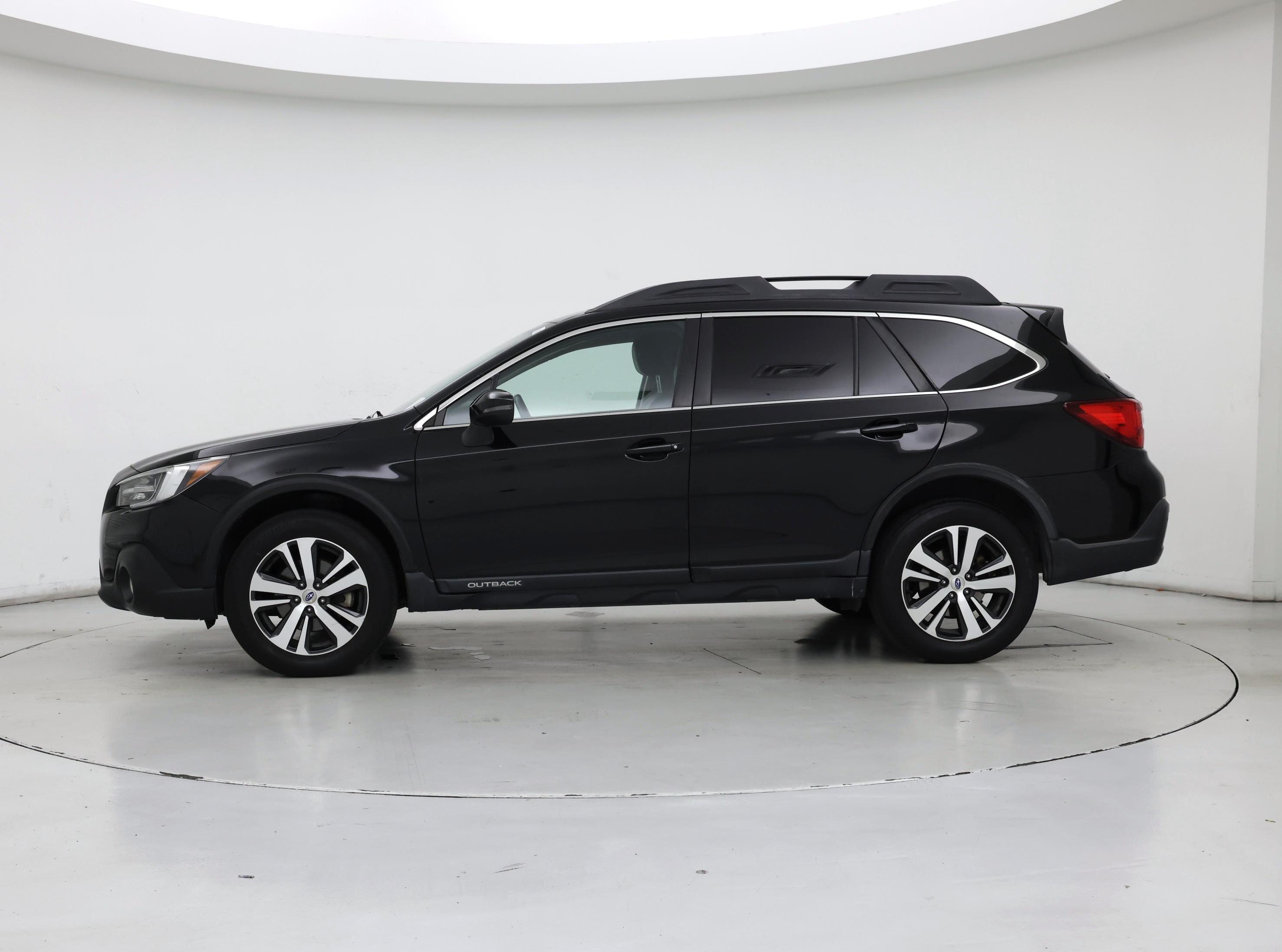 Thumbnail: 2019 Subaru Outback - 3