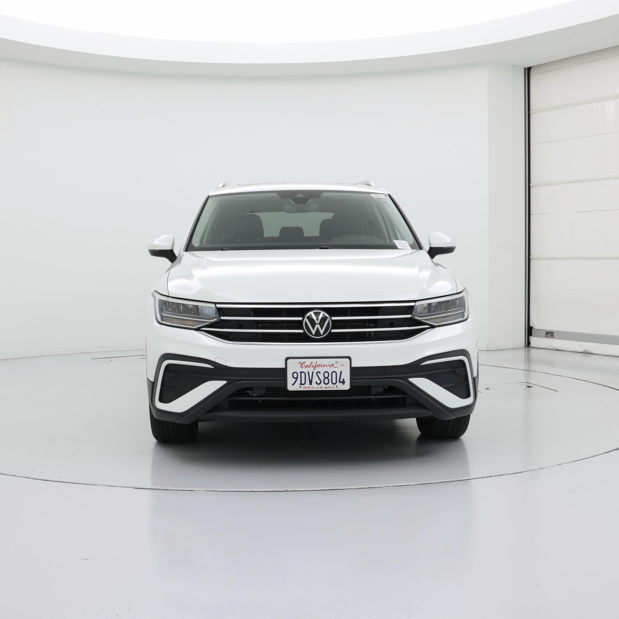 Thumbnail: 2023 Volkswagen Tiguan - 5