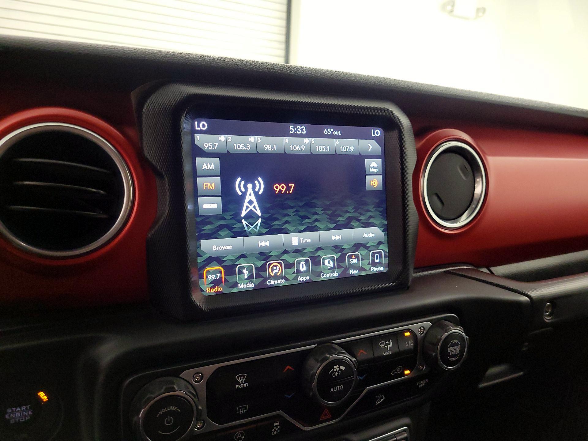 Thumbnail: 2018 Jeep Wrangler - 16